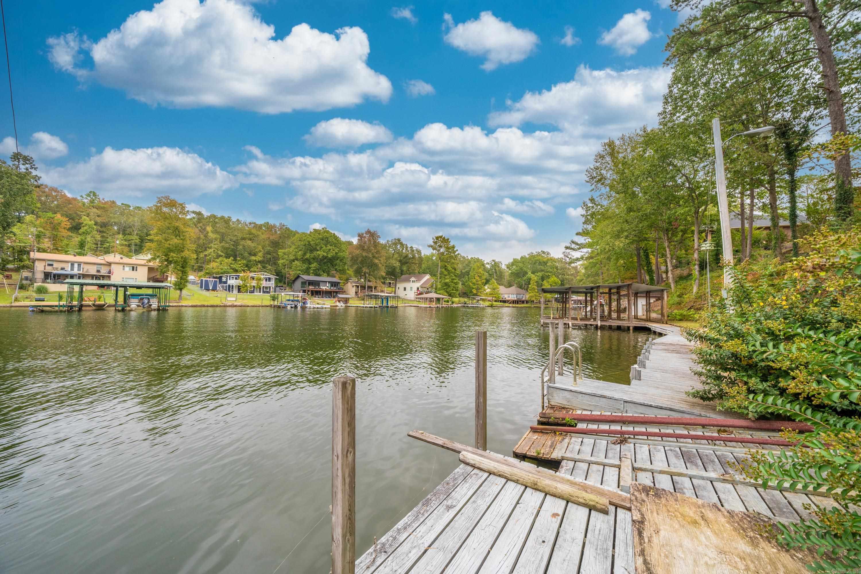 ARROWHEAD LAKE ESTATES - Residential