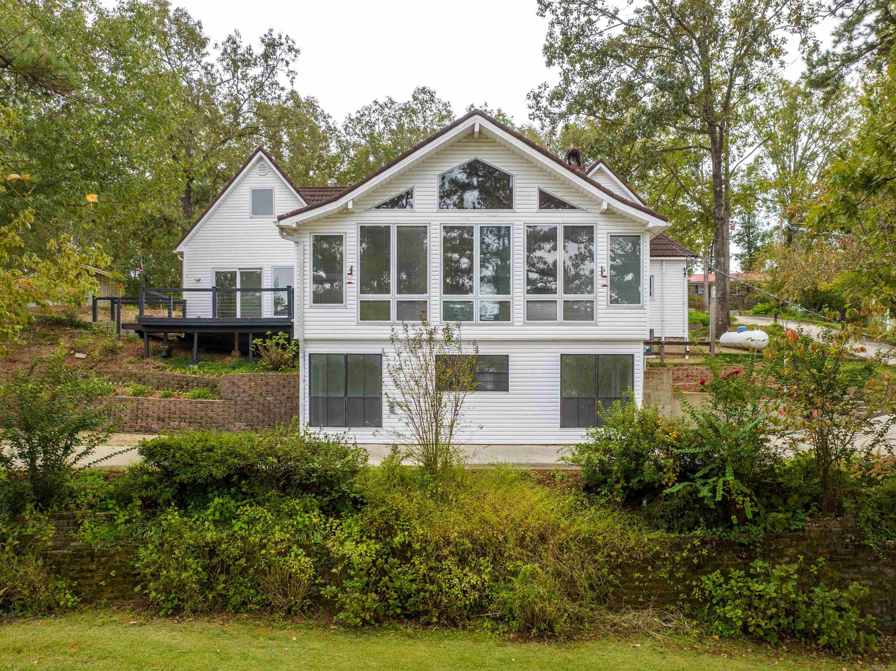 ARROWHEAD LAKE ESTATES - Residential