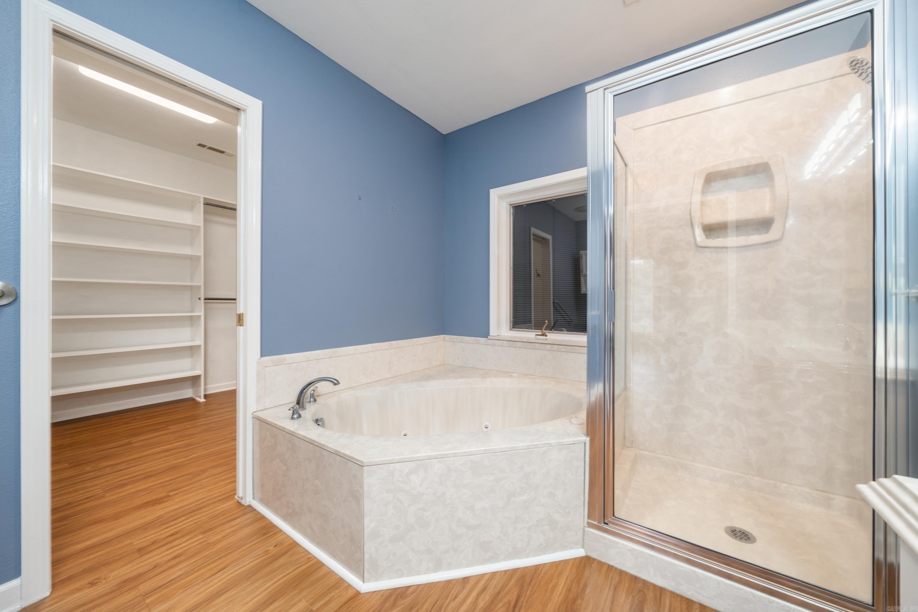 ARROWHEAD LAKE ESTATES - Residential