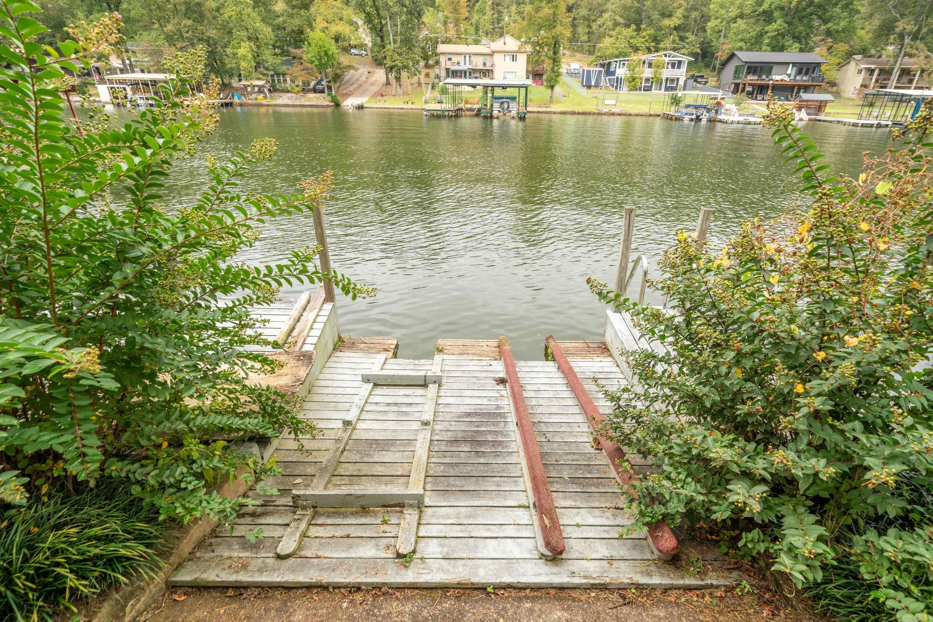 ARROWHEAD LAKE ESTATES - Residential