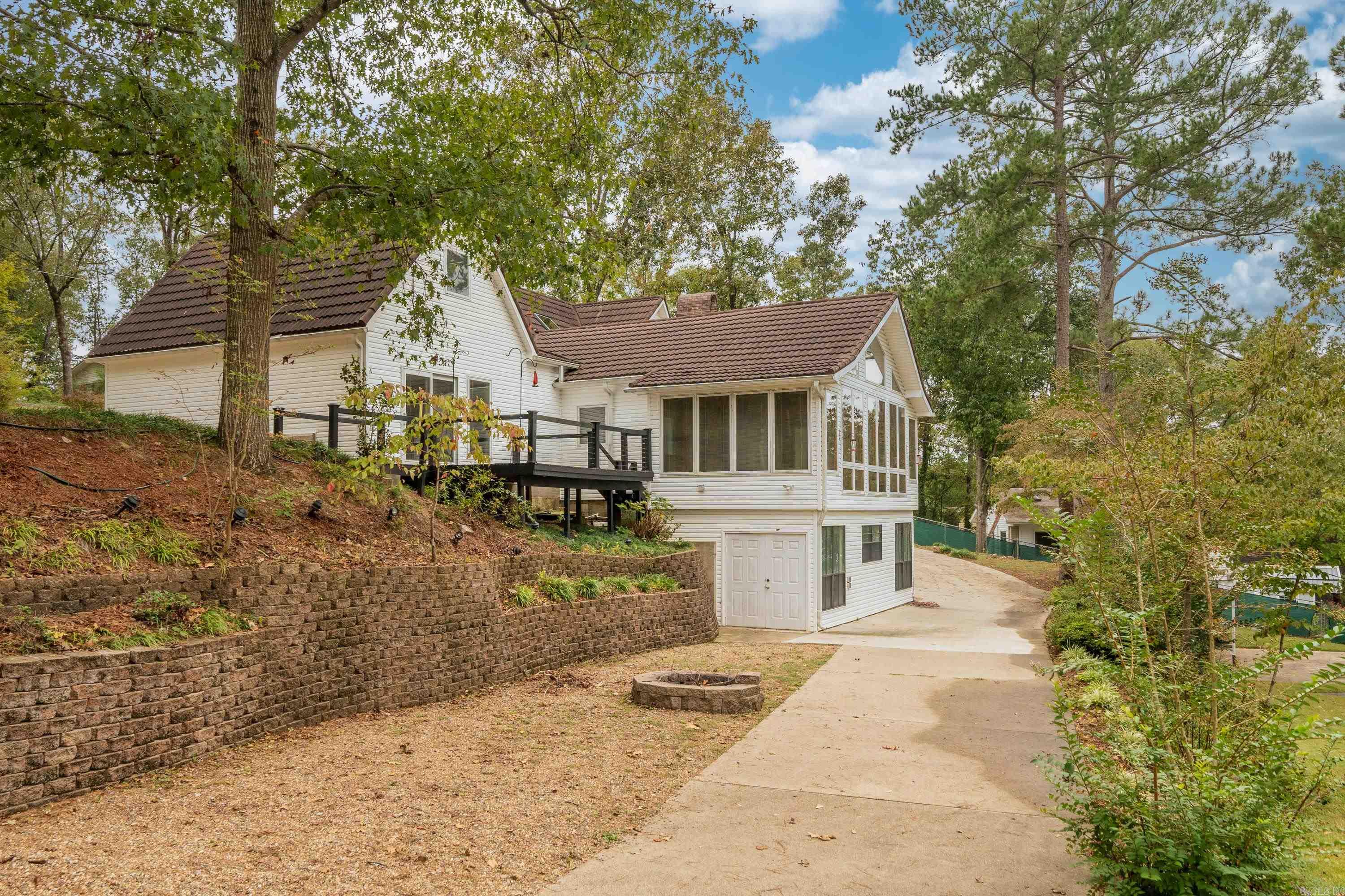 ARROWHEAD LAKE ESTATES - Residential