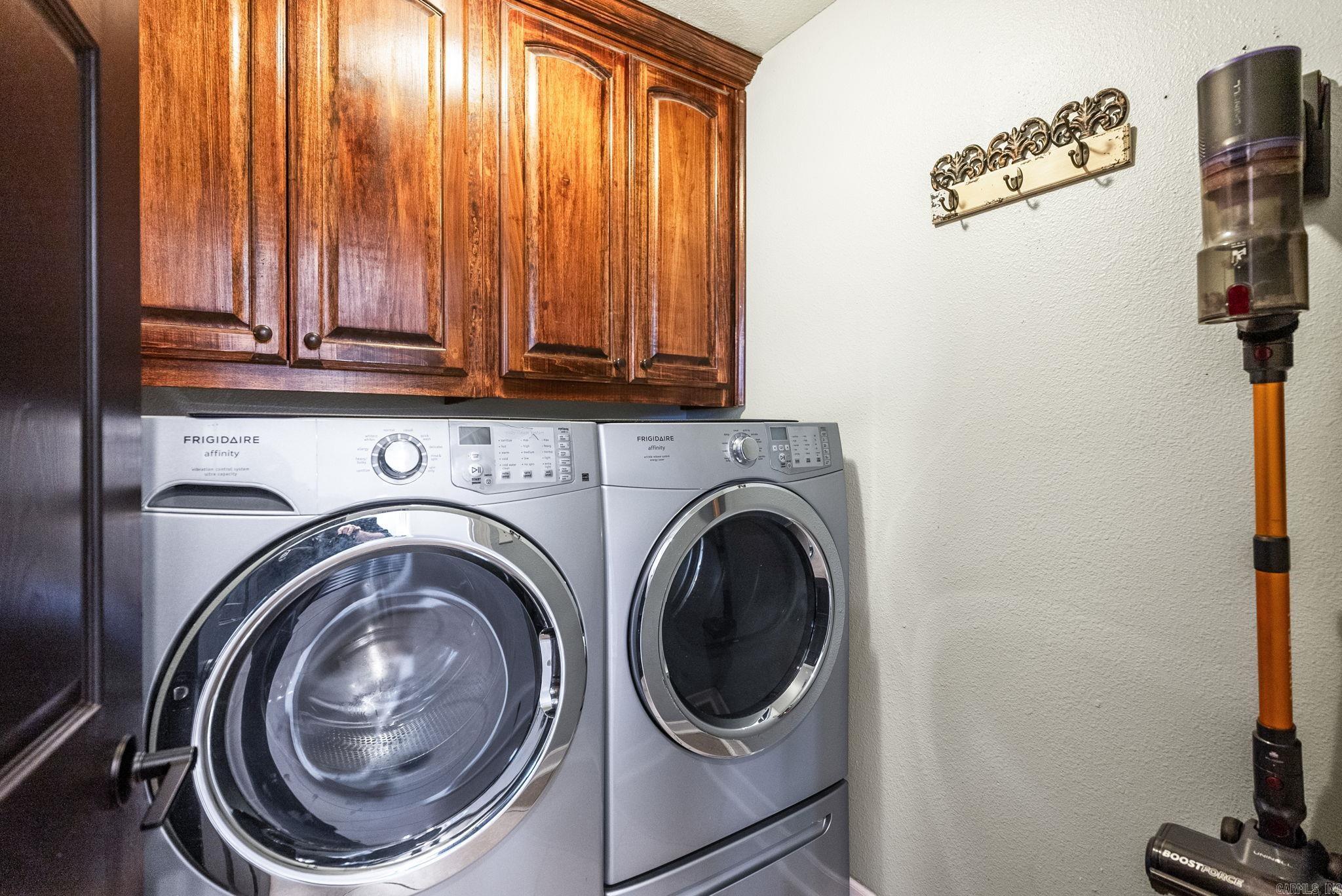 DEERFIELD ESTATES - Residential