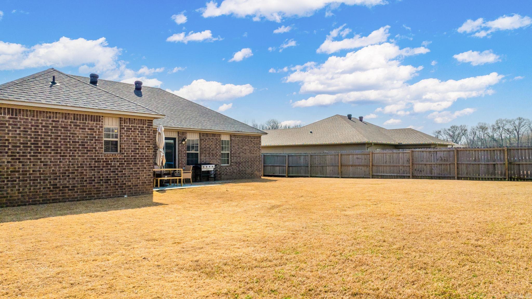 DEERFIELD ESTATES - Residential