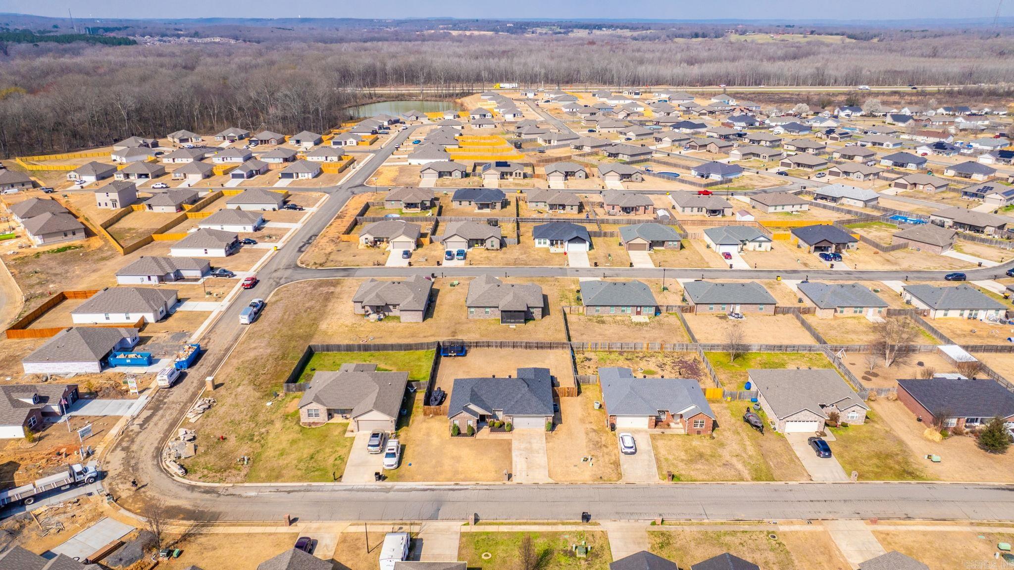 DEERFIELD ESTATES - Residential