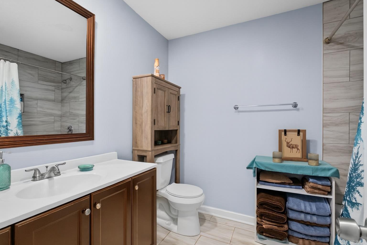 INDIAN HILLS - Residential