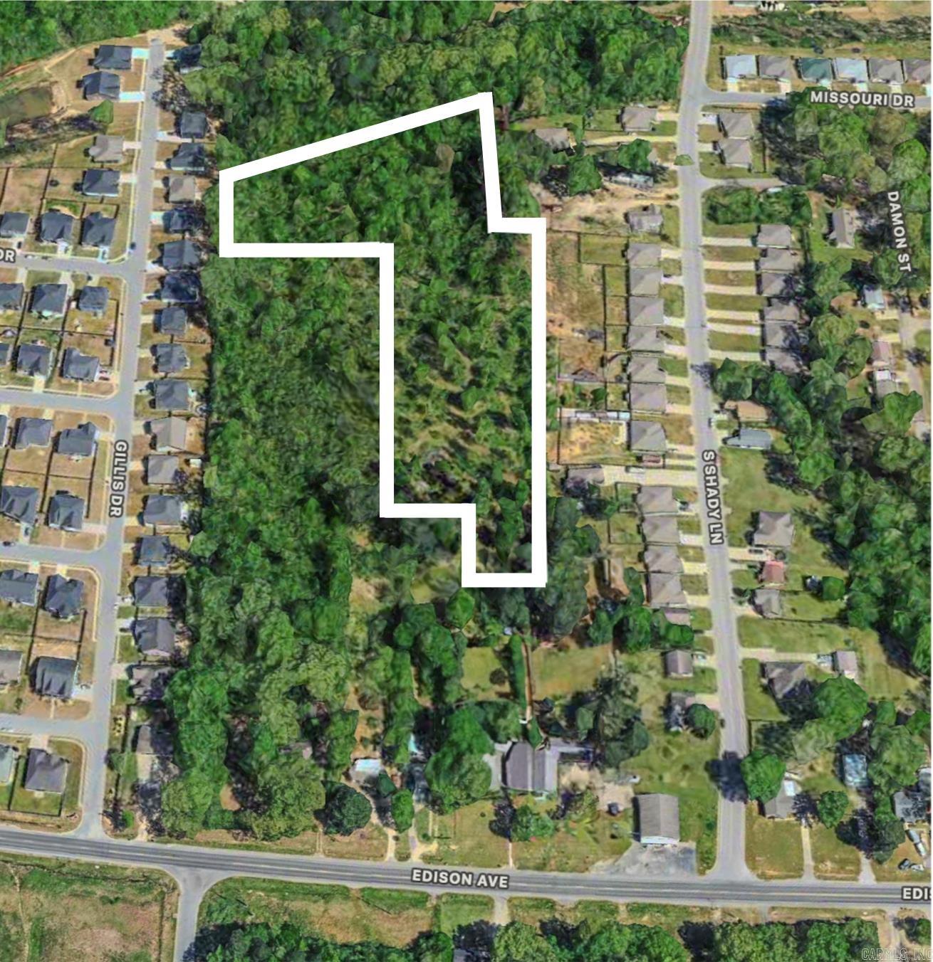 Over Six (6) Beautiful Acres of Vacant Land Available Inside the City Limits of Benton - NOT IN A SUBDIVISION! Investment or Developer Opportunity. Wonderful opportunity to have space, and privacty while conveniently located near shopping, schools and restaurants. Call to schedule a personal tour! *Agents Please See Remarks*