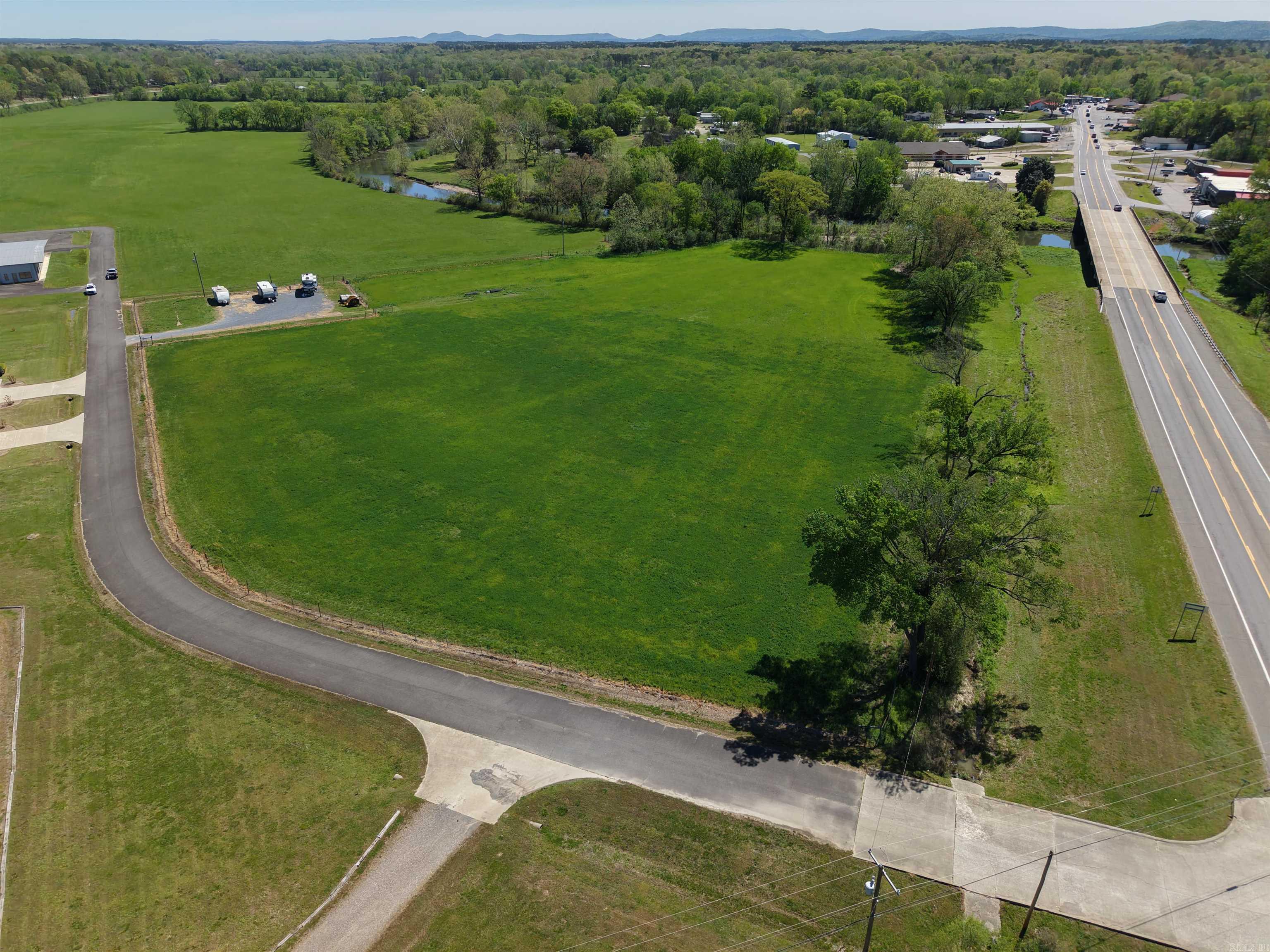 Metes & Bounds - Land