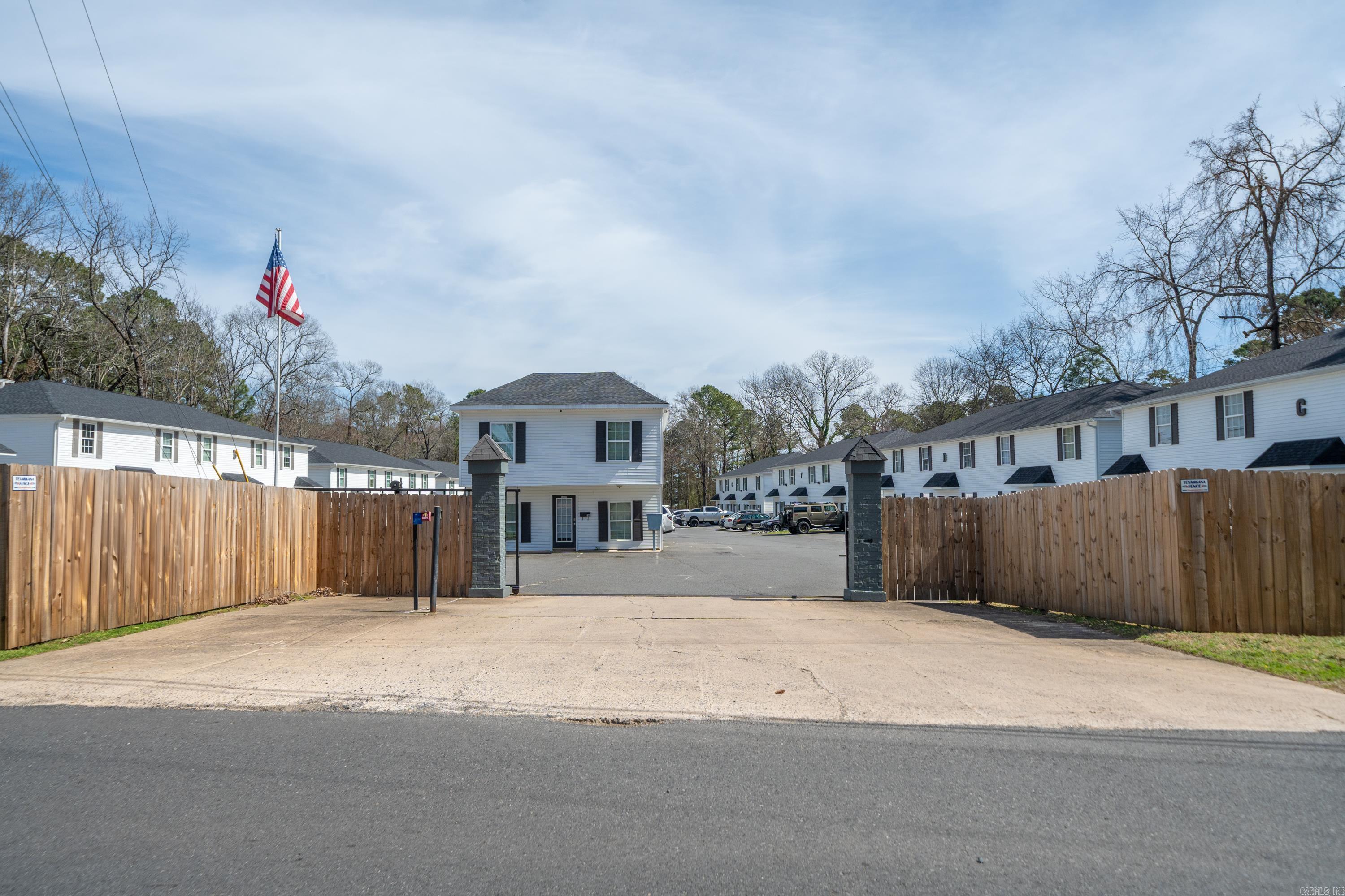 Metes & Bounds - Residential Income
