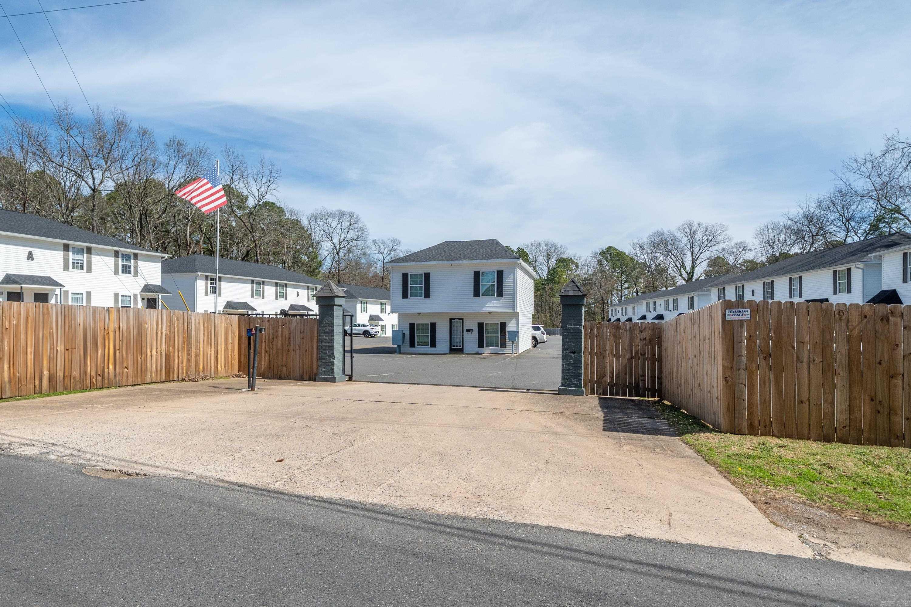 Metes & Bounds - Residential Income