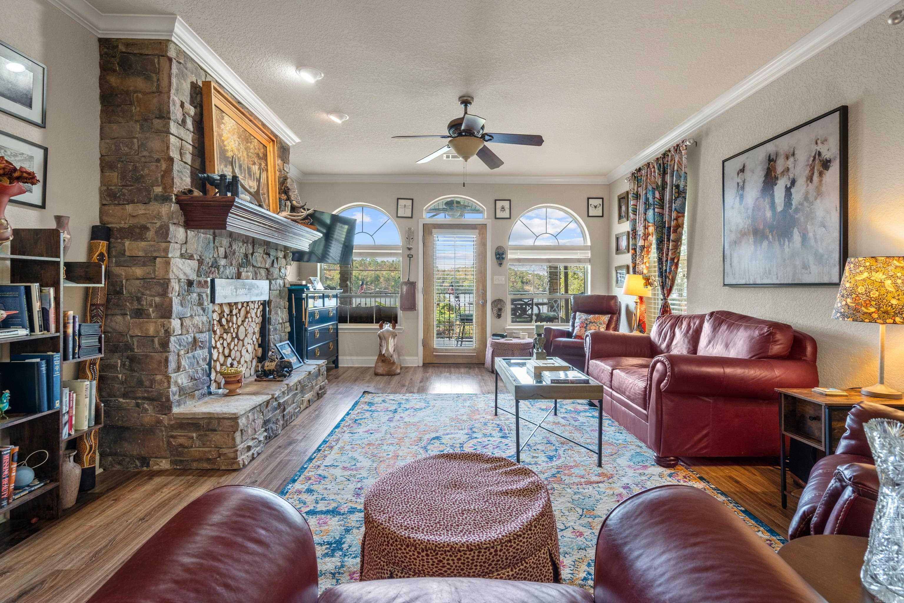 LAKESIDE GARDENS HPR - Residential