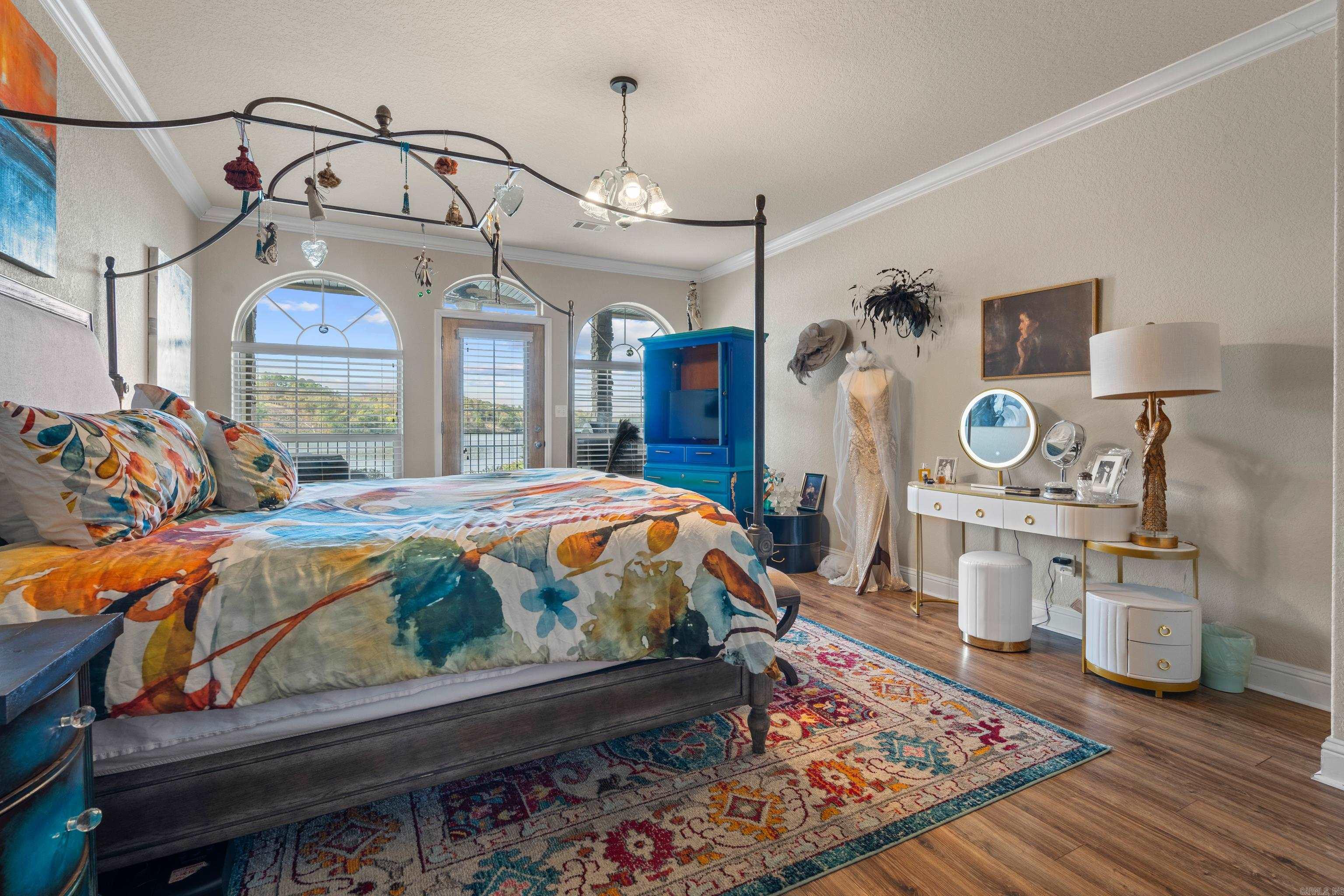 LAKESIDE GARDENS HPR - Residential