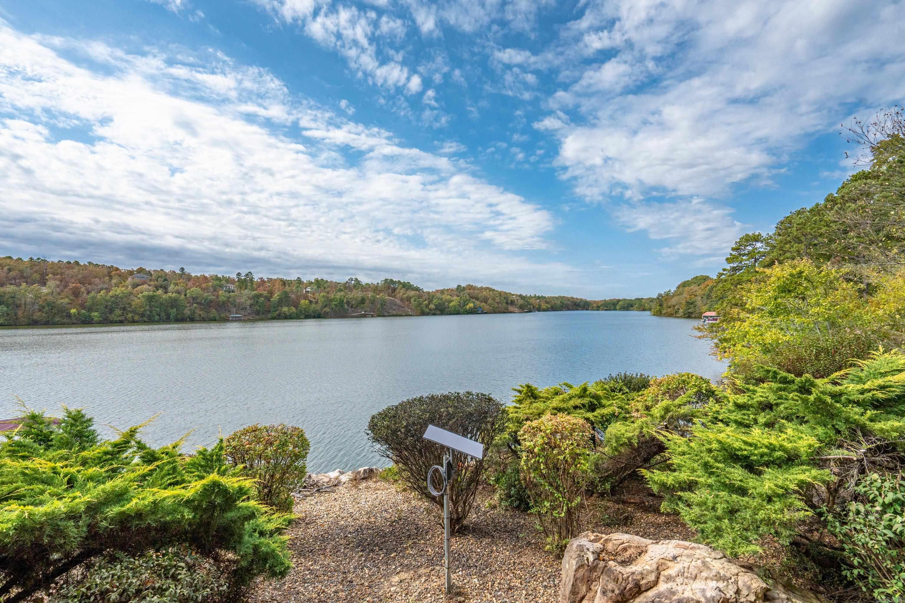 LAKESIDE GARDENS HPR - Residential