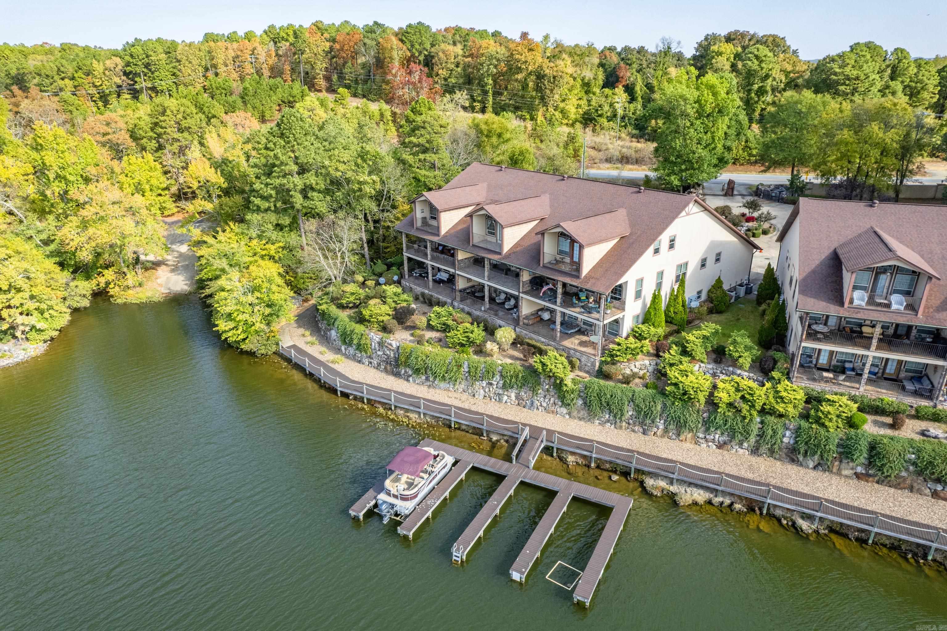 LAKESIDE GARDENS HPR - Residential