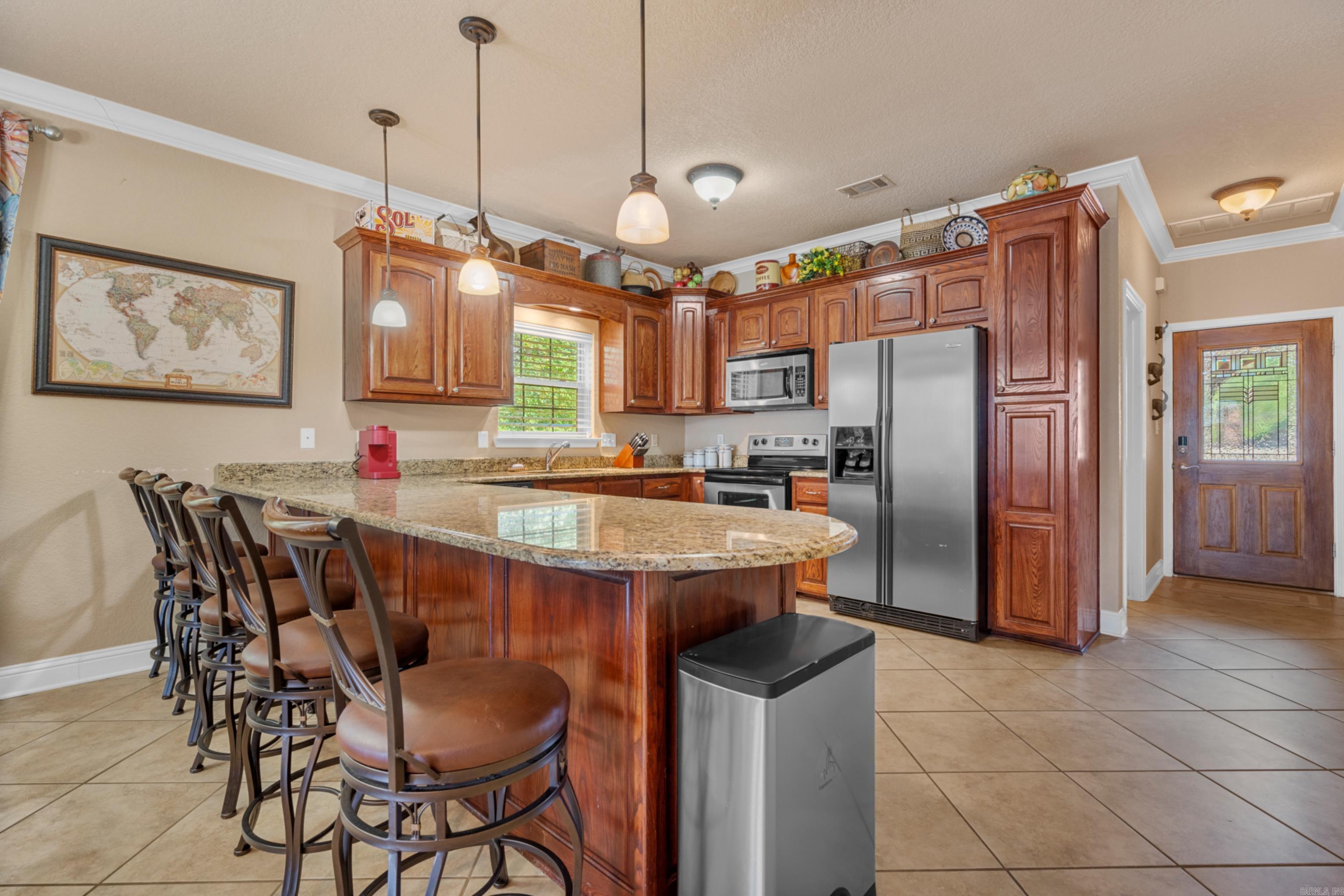 LAKESIDE GARDENS HPR - Residential