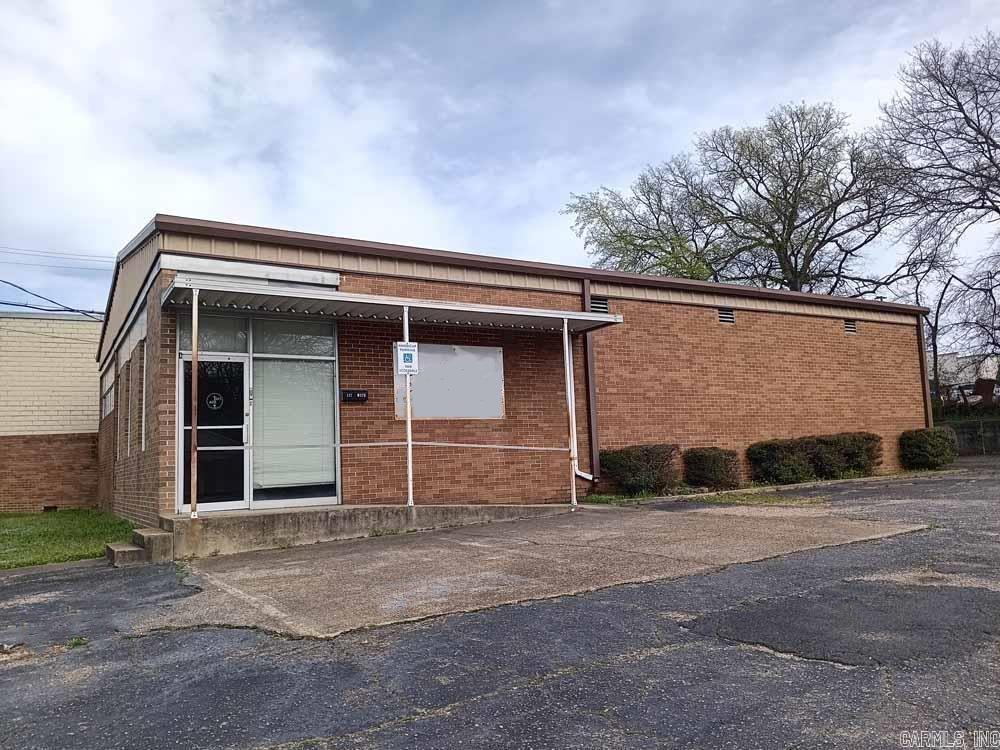 Lund and Hill Original - Commercial Sale