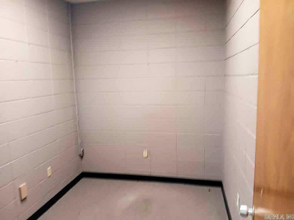 Lund and Hill Original - Commercial Sale
