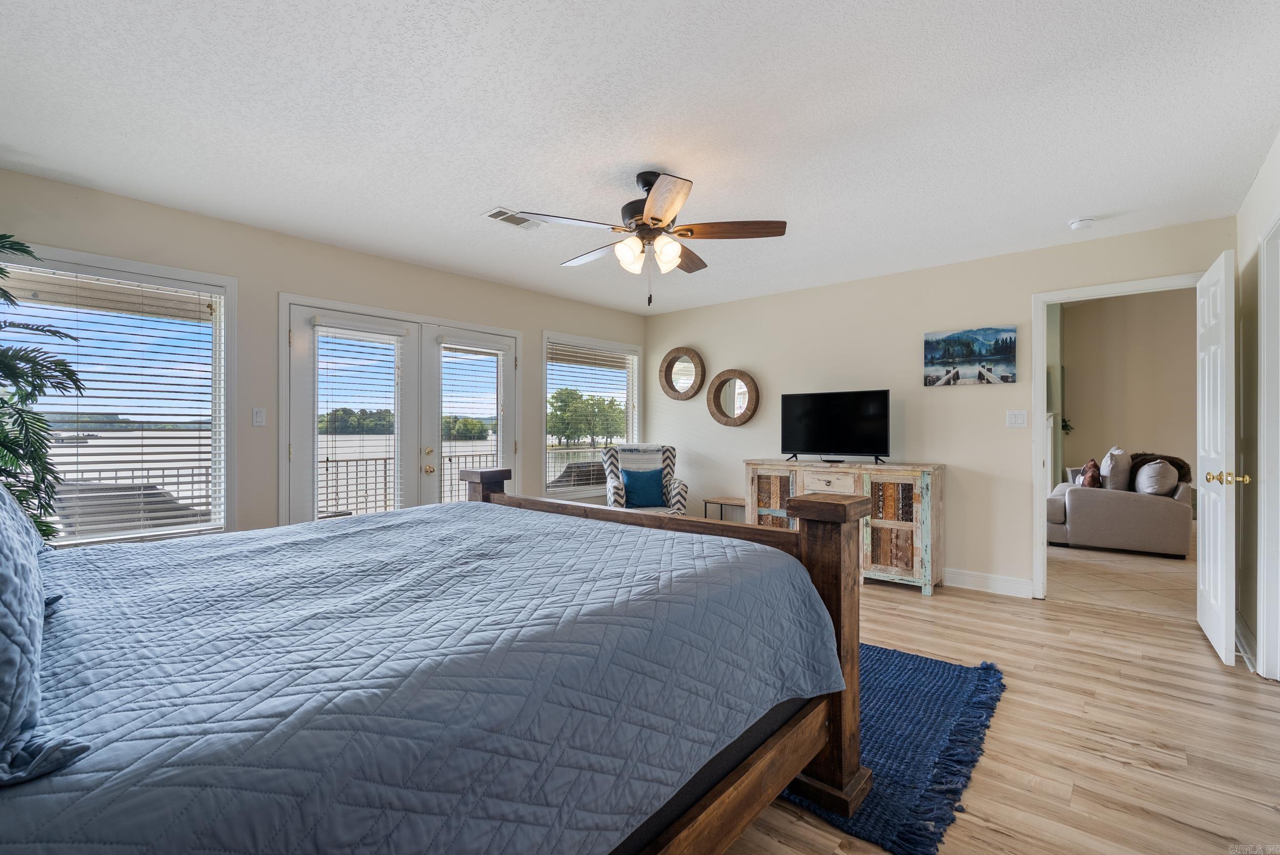WATERS EDGE HPR - Residential