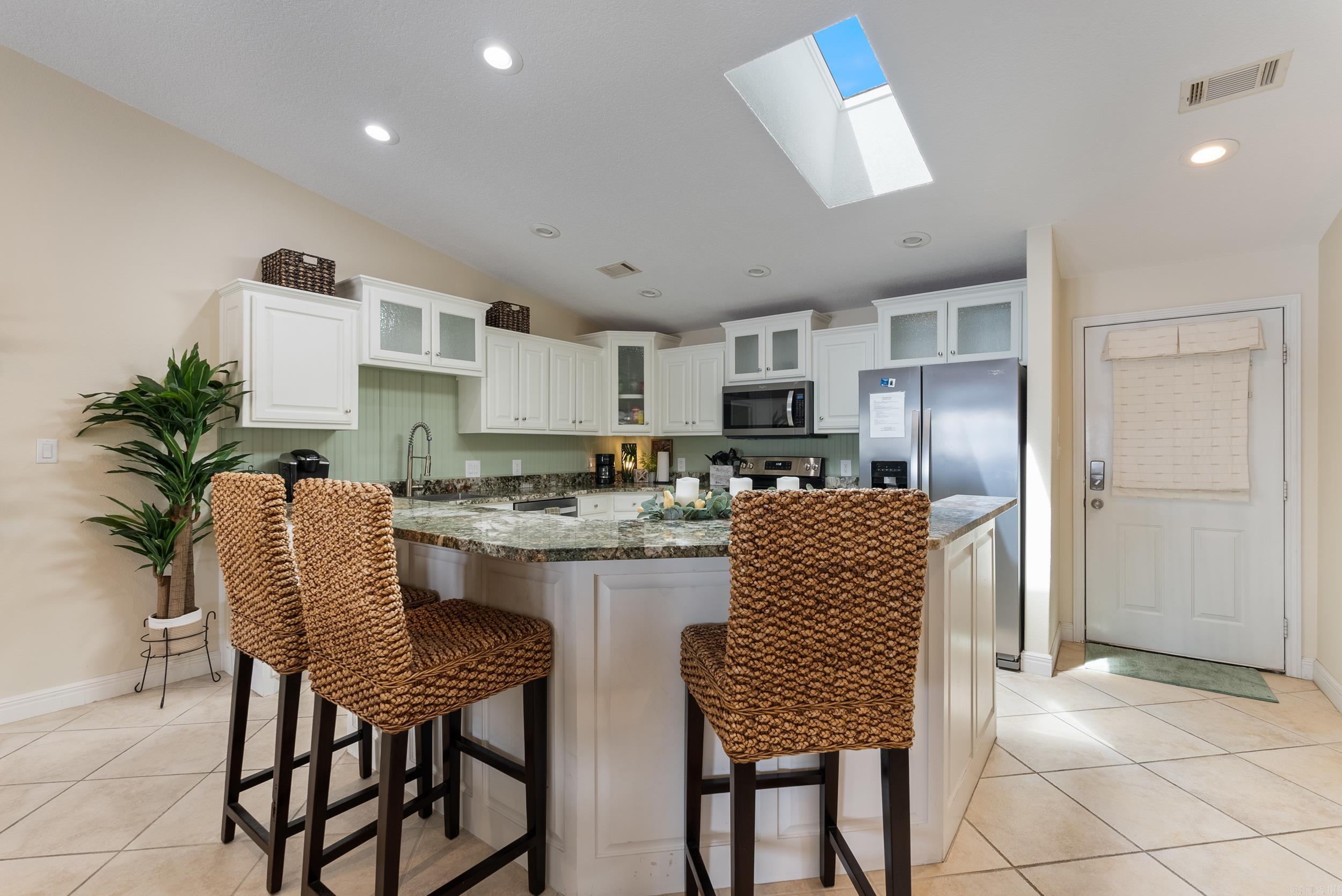 WATERS EDGE HPR - Residential