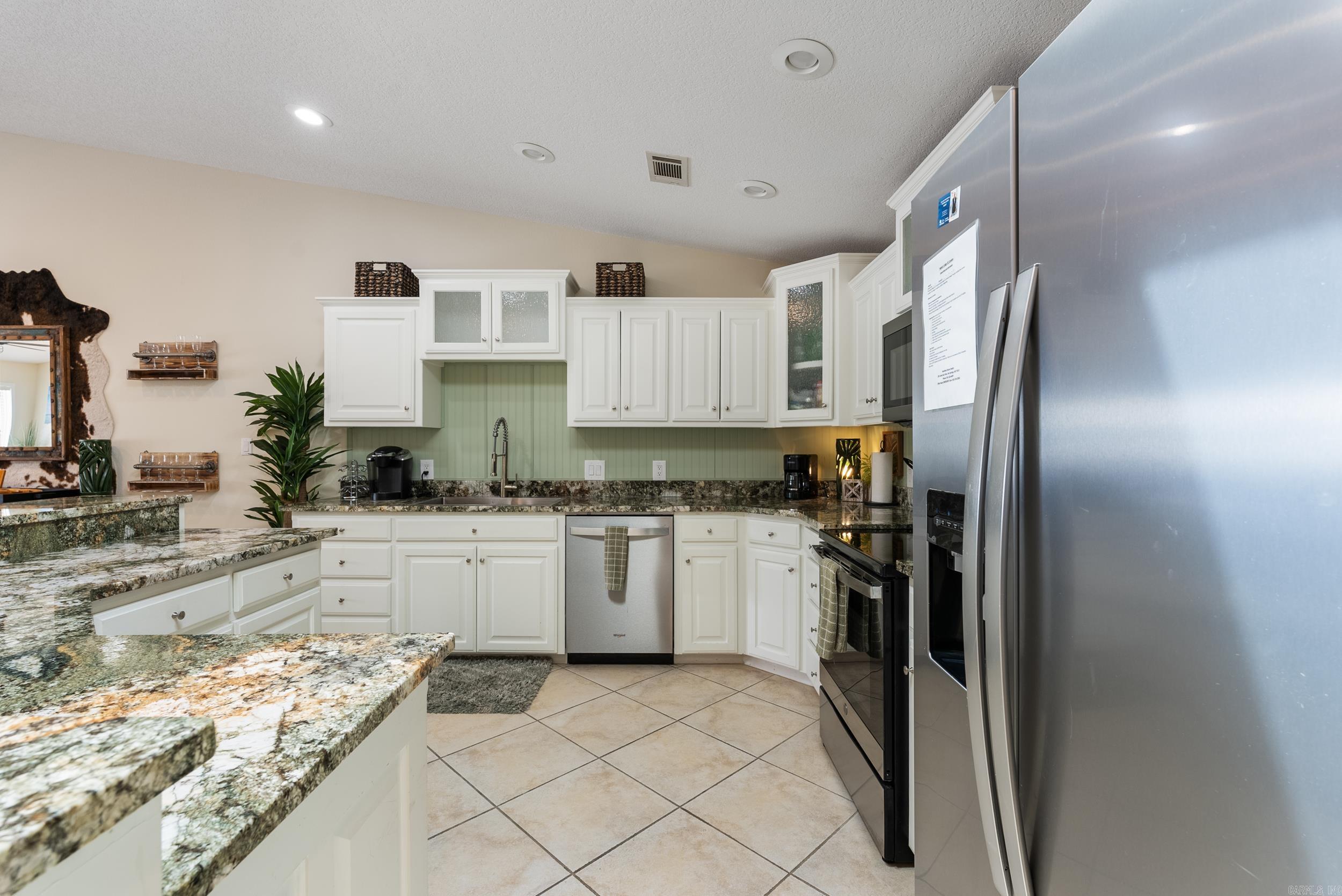 WATERS EDGE HPR - Residential