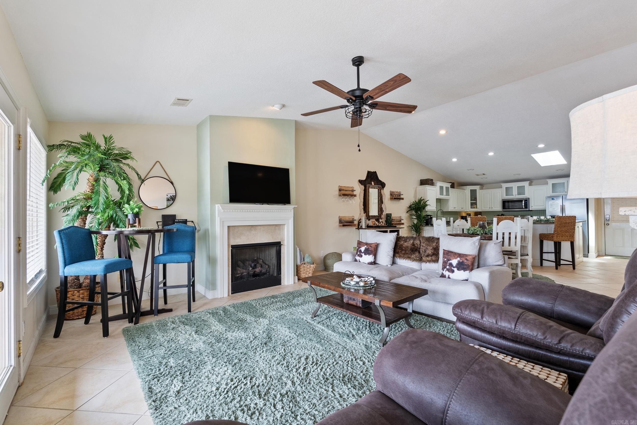 WATERS EDGE HPR - Residential