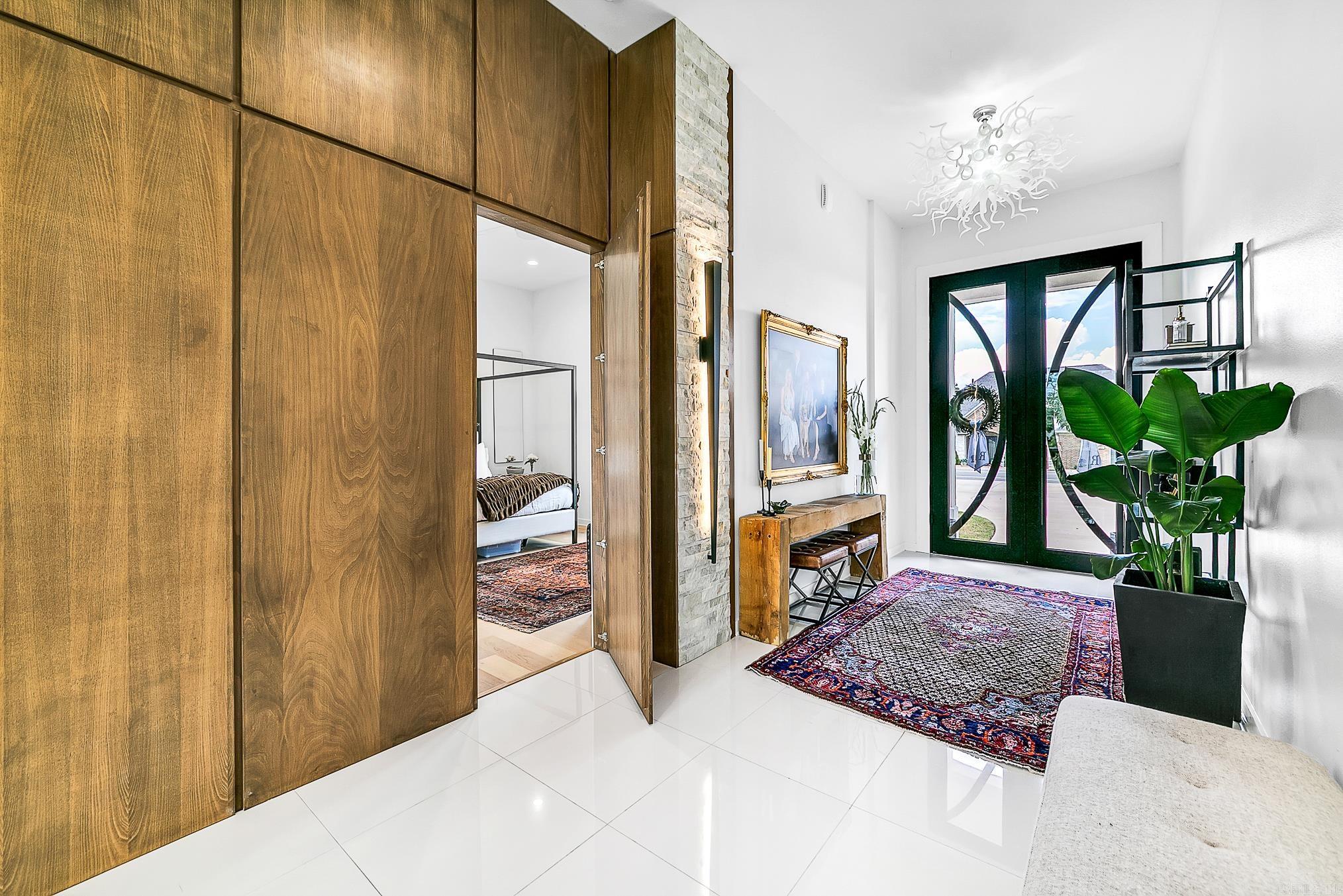 STONE RIDGE AT CYPRESS CREEK - Residential