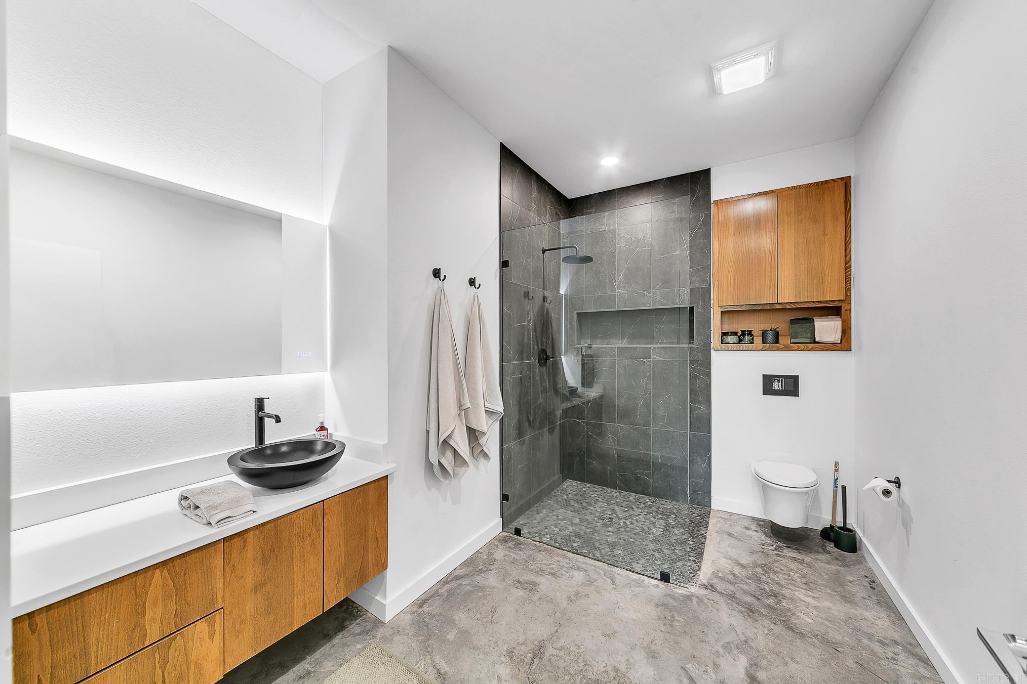 STONE RIDGE AT CYPRESS CREEK - Residential