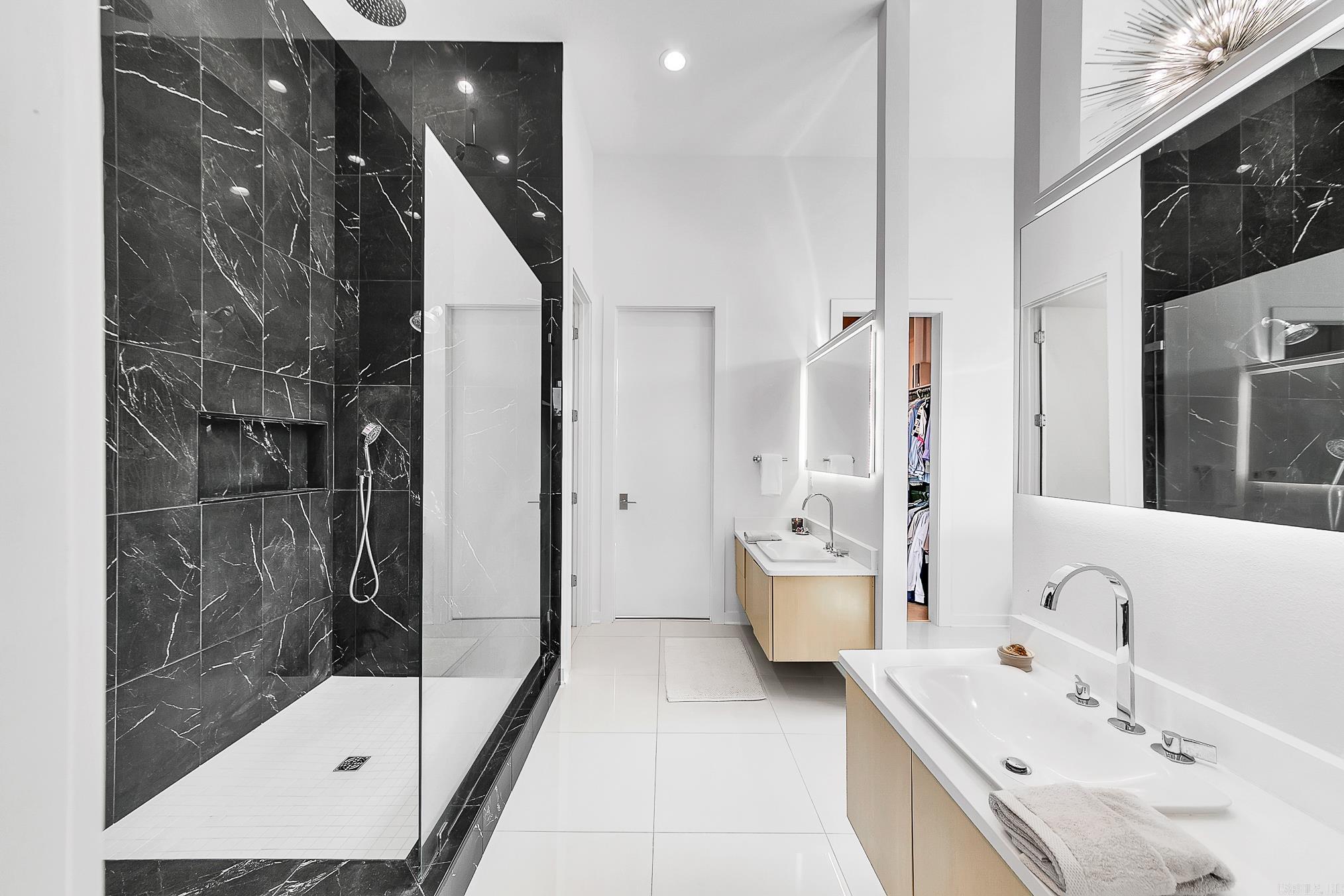 STONE RIDGE AT CYPRESS CREEK - Residential