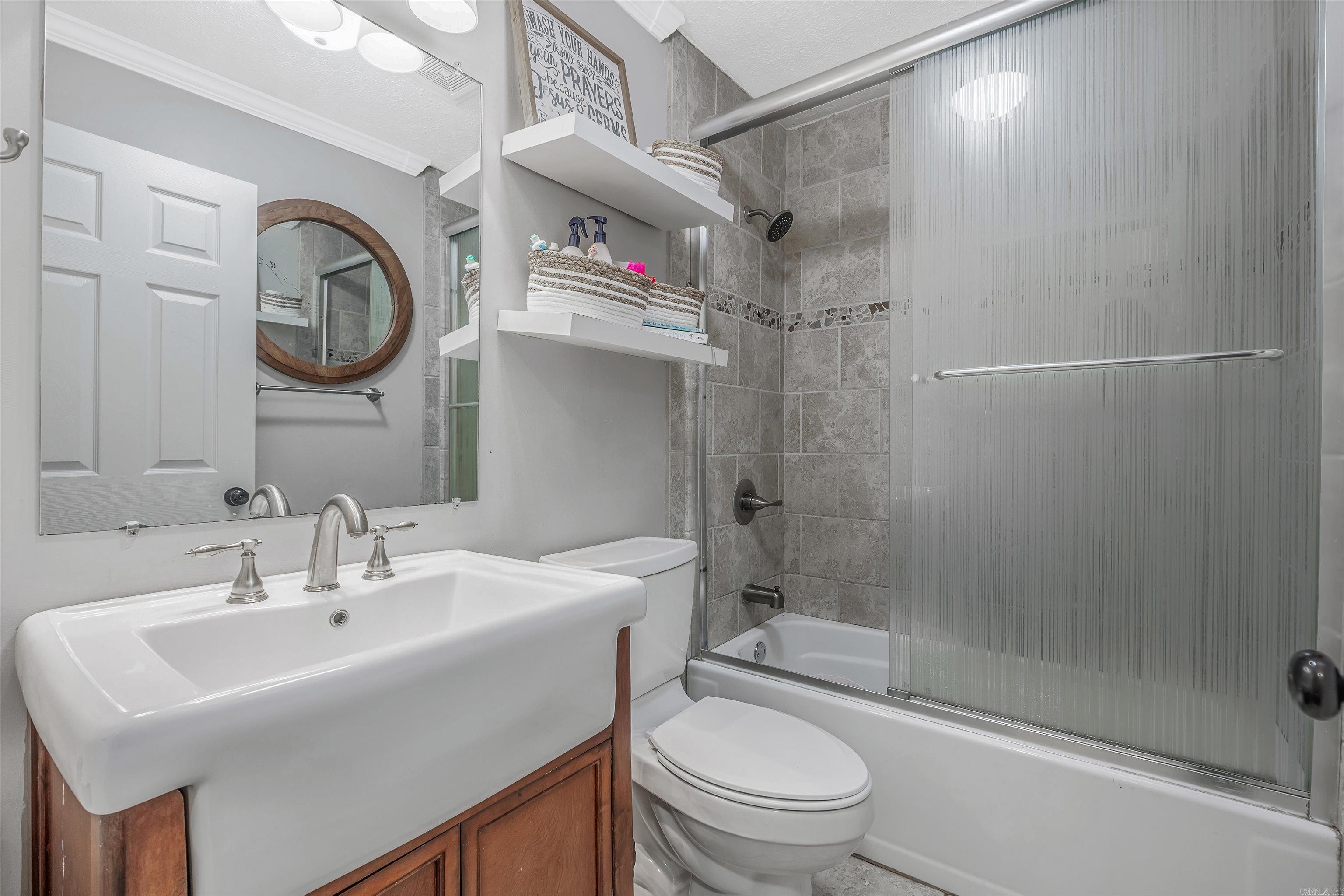 INDIAN HILLS - Residential