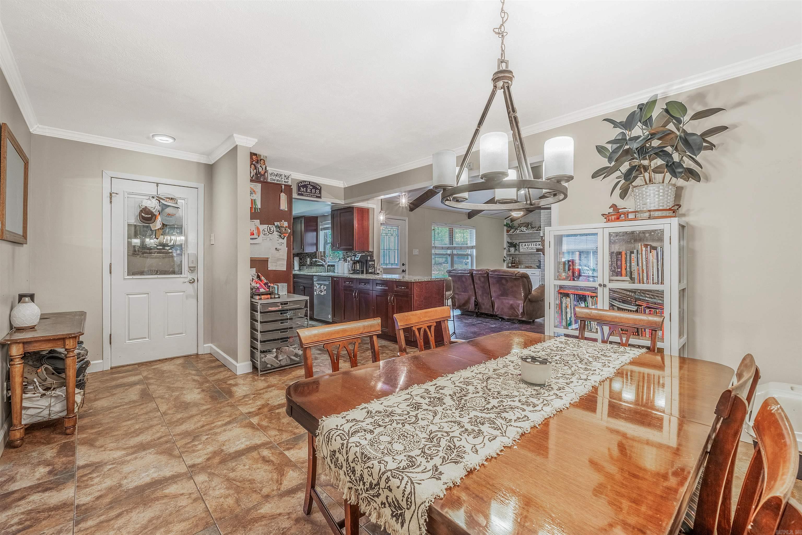 INDIAN HILLS - Residential