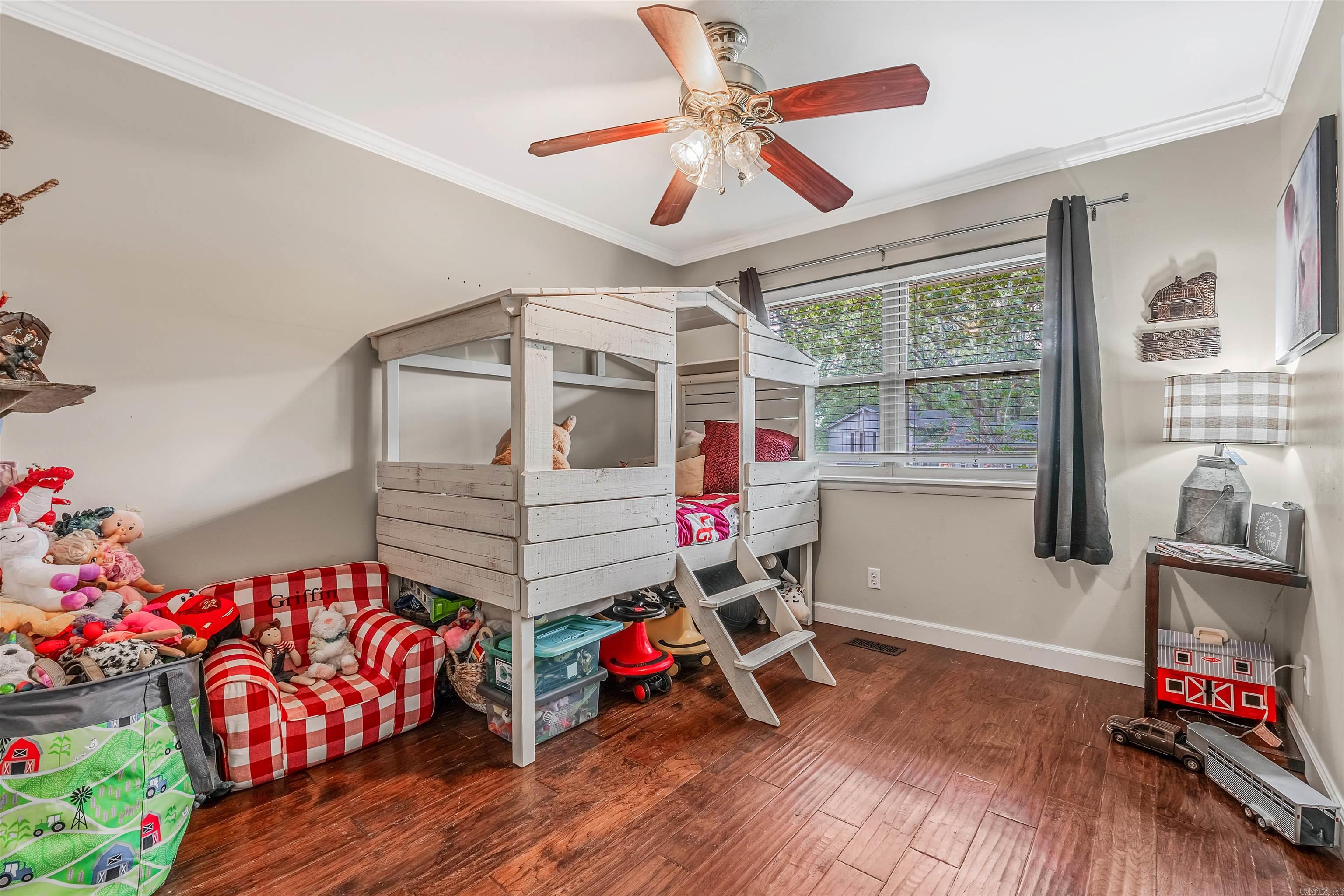 INDIAN HILLS - Residential