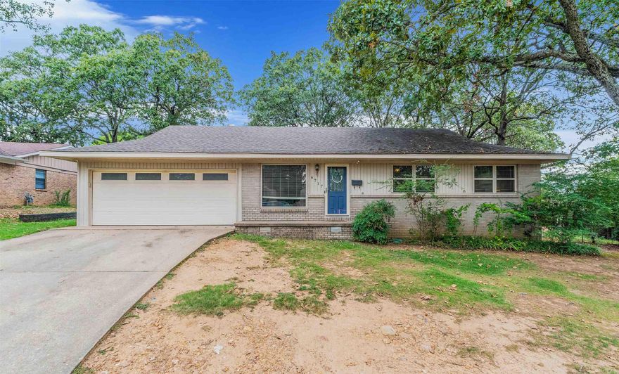 Welcome to this beautiful one level floor plan home in Indian Hills.  This home features 2 main Bedroom Suites.  Family room area is very inviting off the kitchen with a beautiful fireplace flanked by bookshelves.  Kitchen offers granite counters, great storage, breakfast bar and a nice eat in area. Can't beat this location which is close to shopping, dining and schools.  New Roof Feb 2025. Call us today to set up your appointment. Sellers to offer $10,000 in concessions at closing for buyer to use towards closing costs, paint allowance, etc. with an acceptable offer.