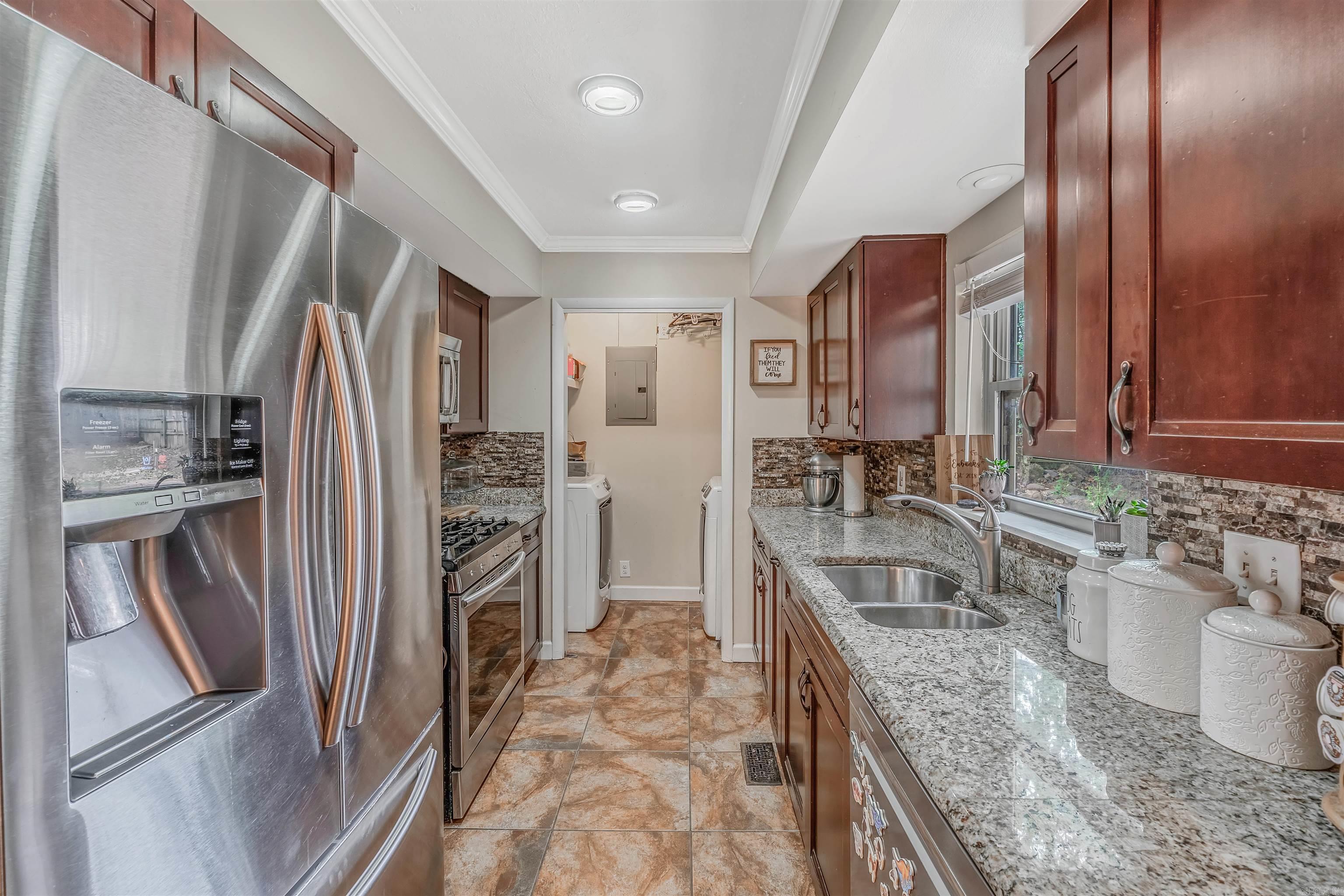 INDIAN HILLS - Residential