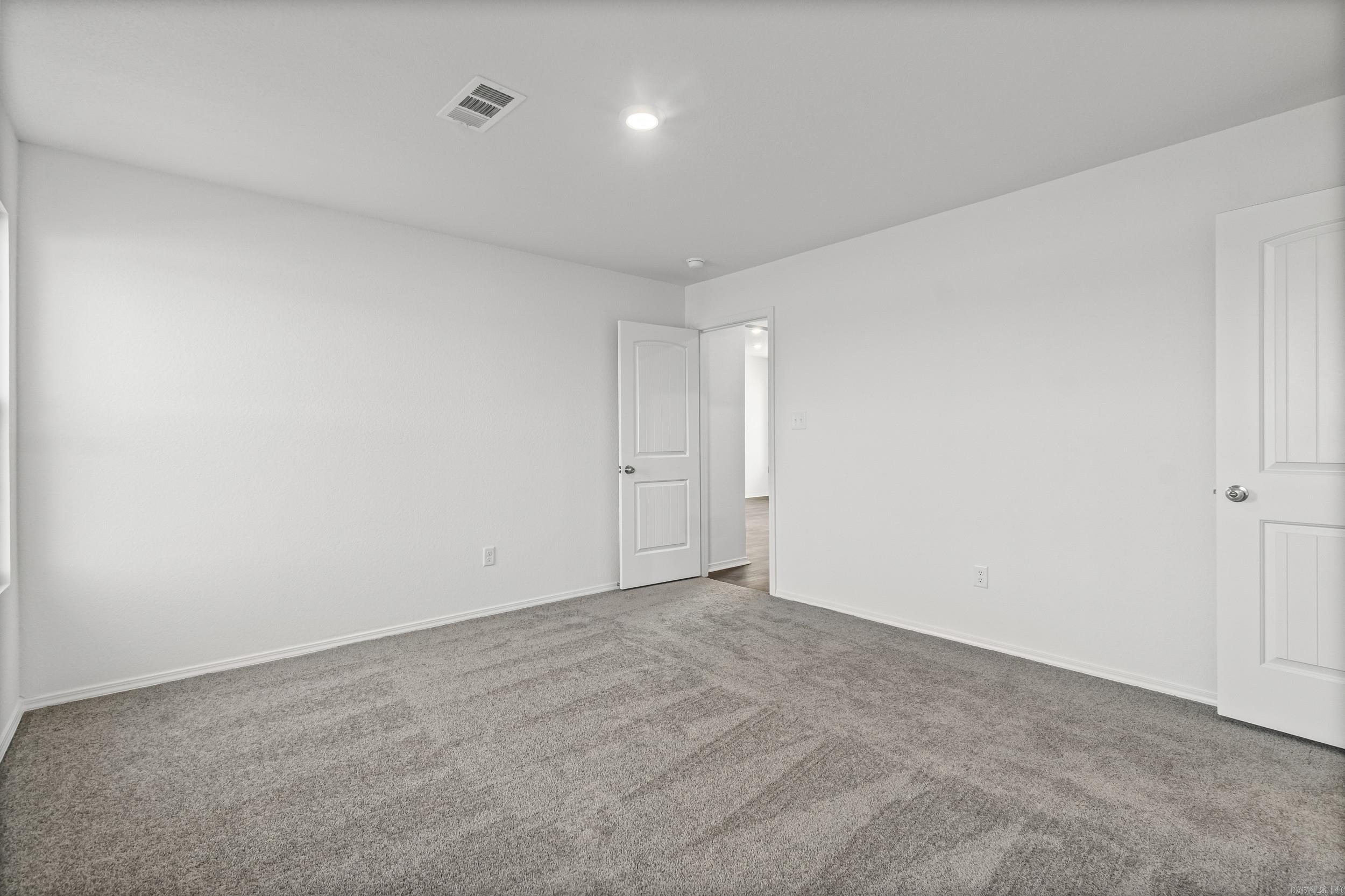 HILL FARM - Residential