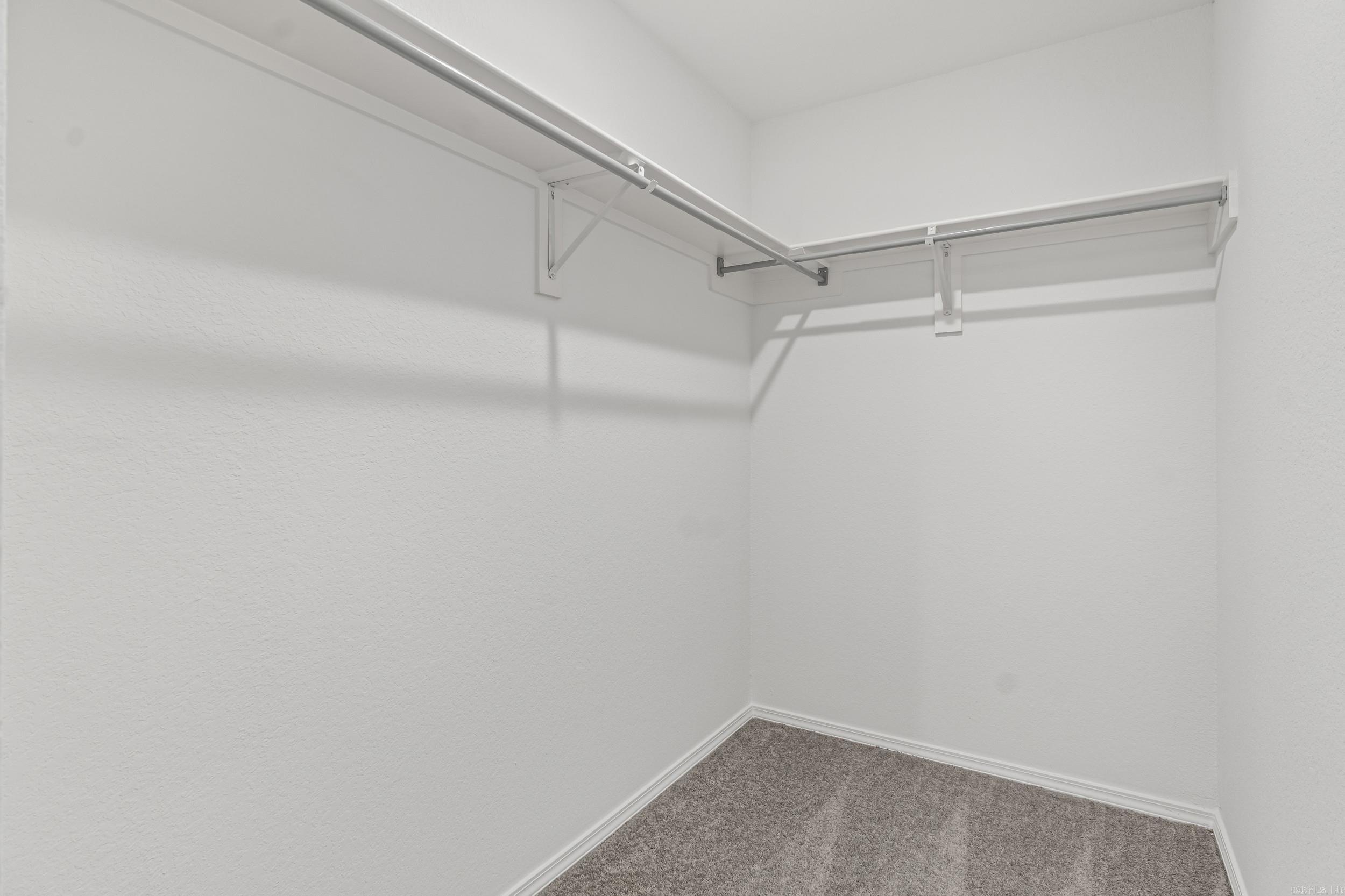 HILL FARM - Residential