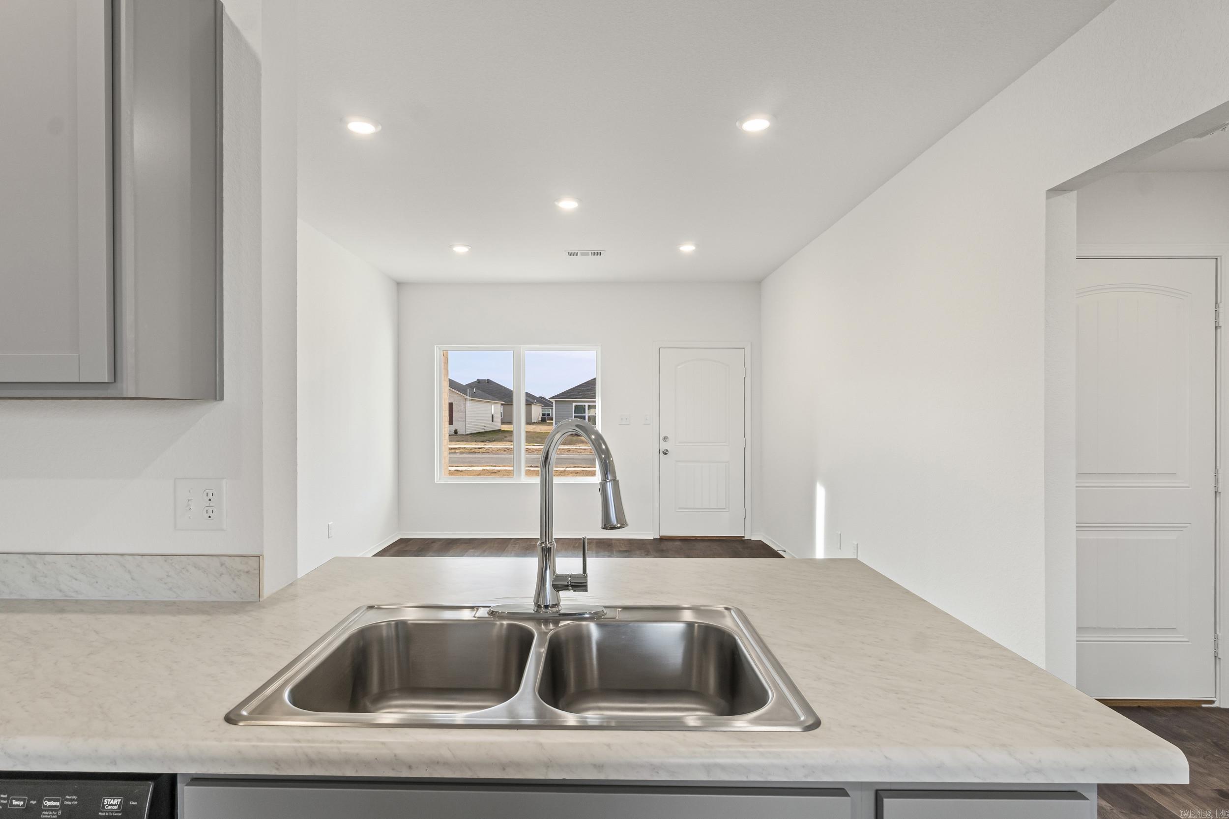 HILL FARM - Residential