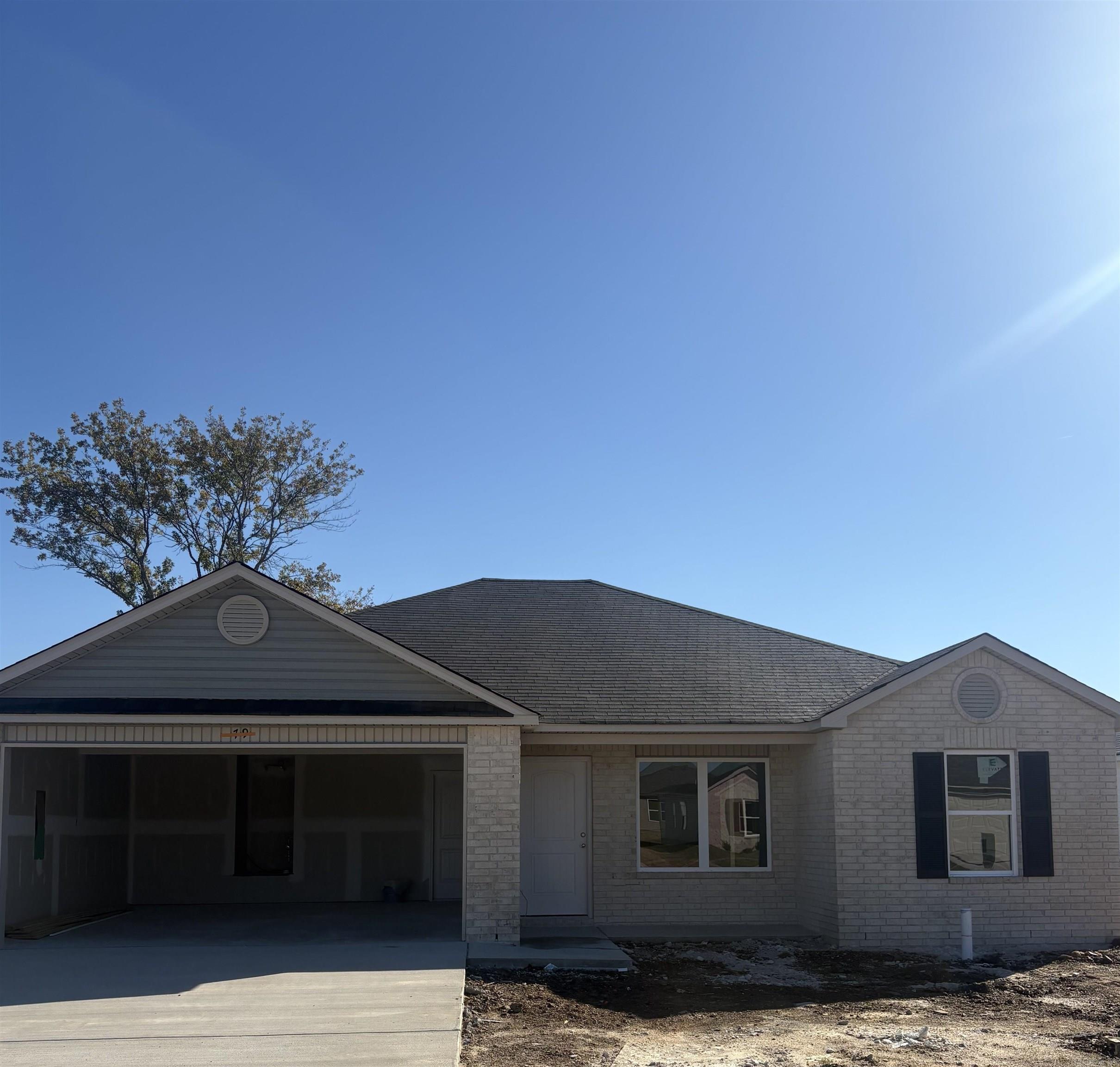 HILL FARM - Residential