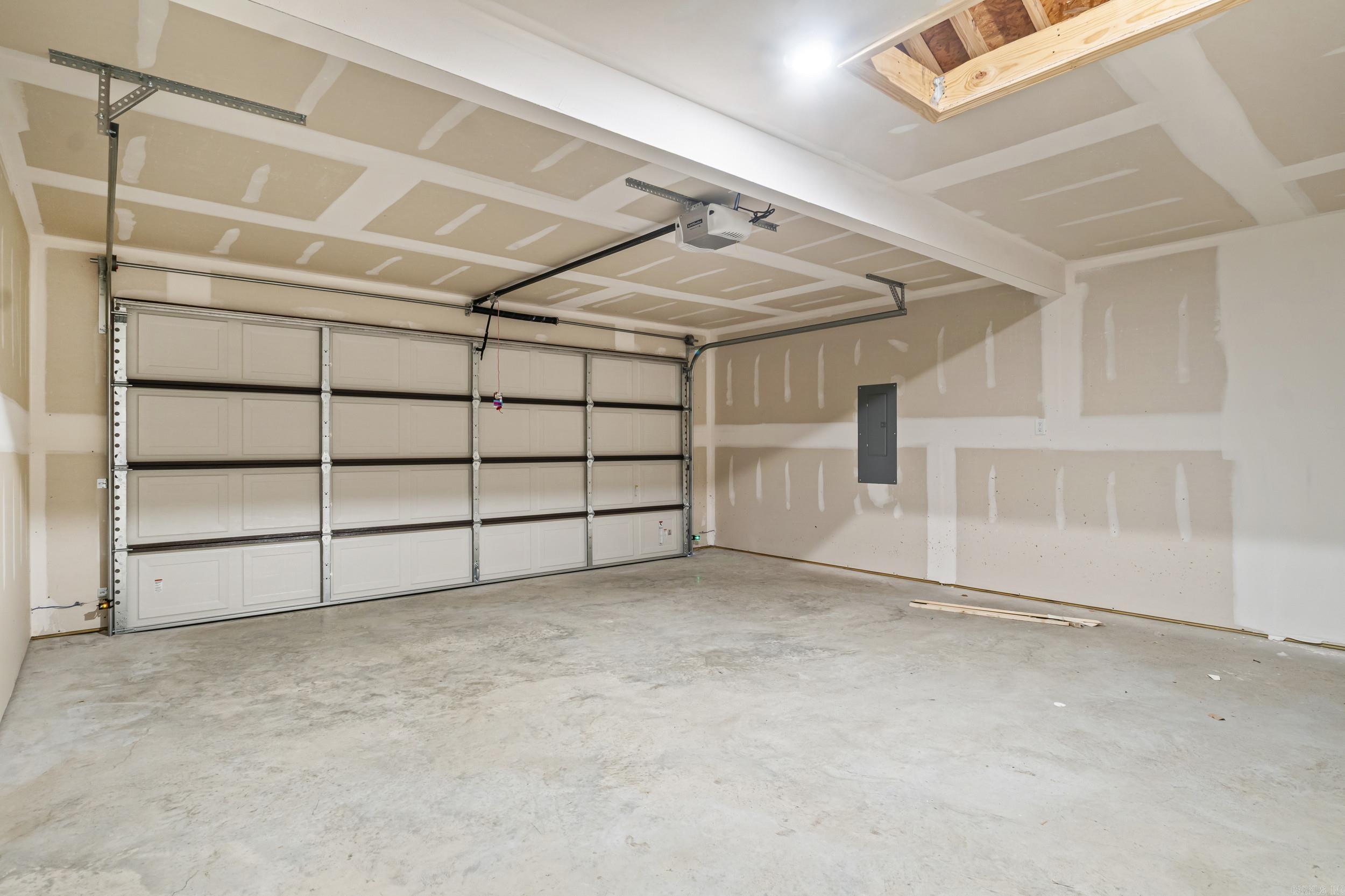 HILL FARM - Residential