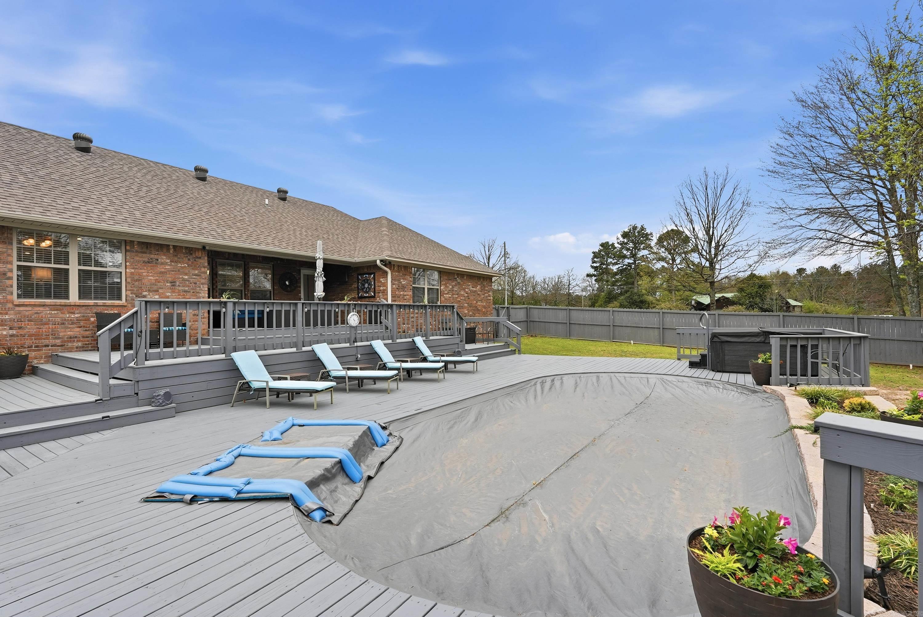 AUTUMNWOOD - Residential