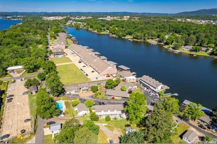 LAKELAND LODGE HPR - Residential