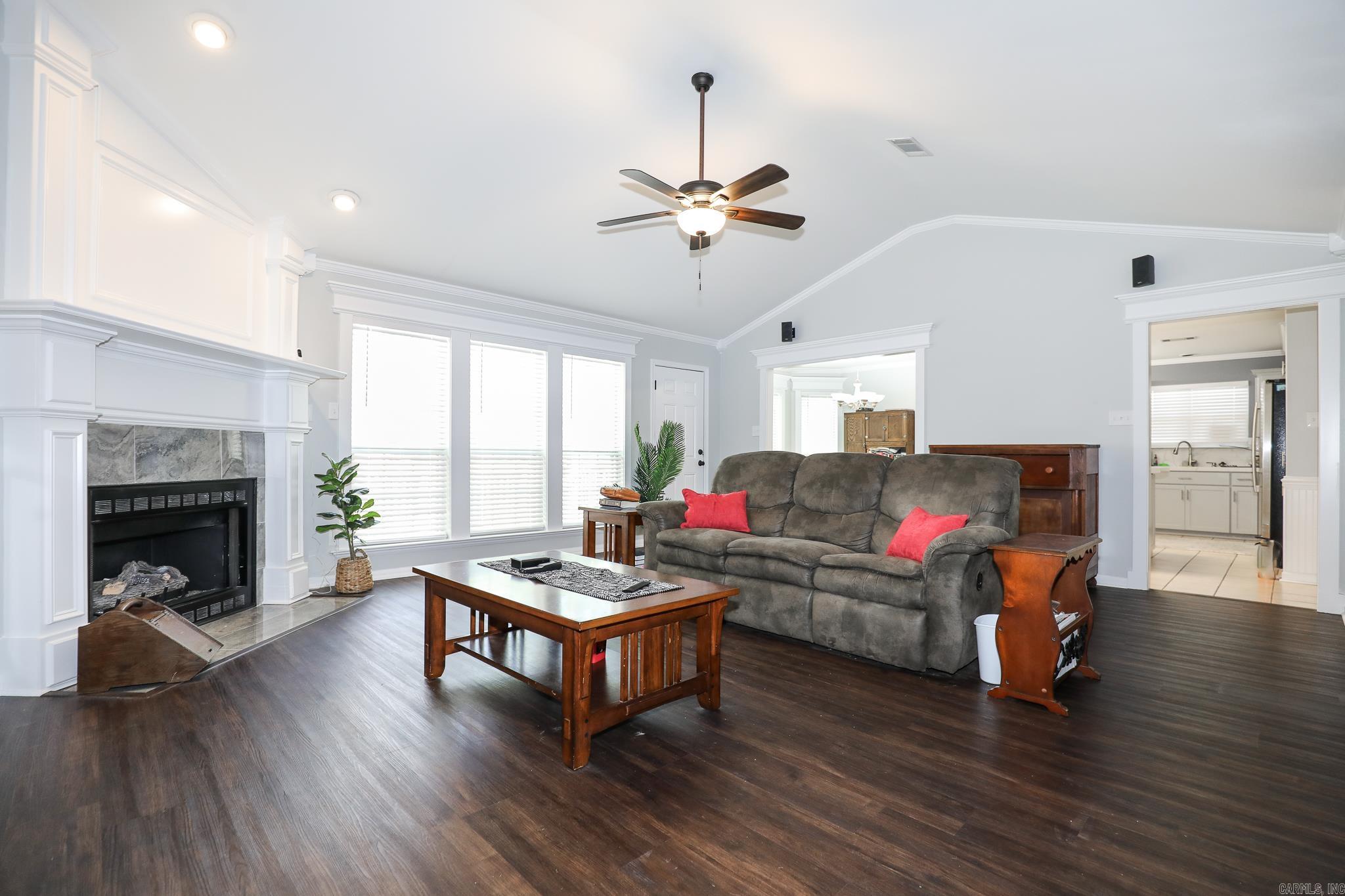 ROLLING BROOK - Residential