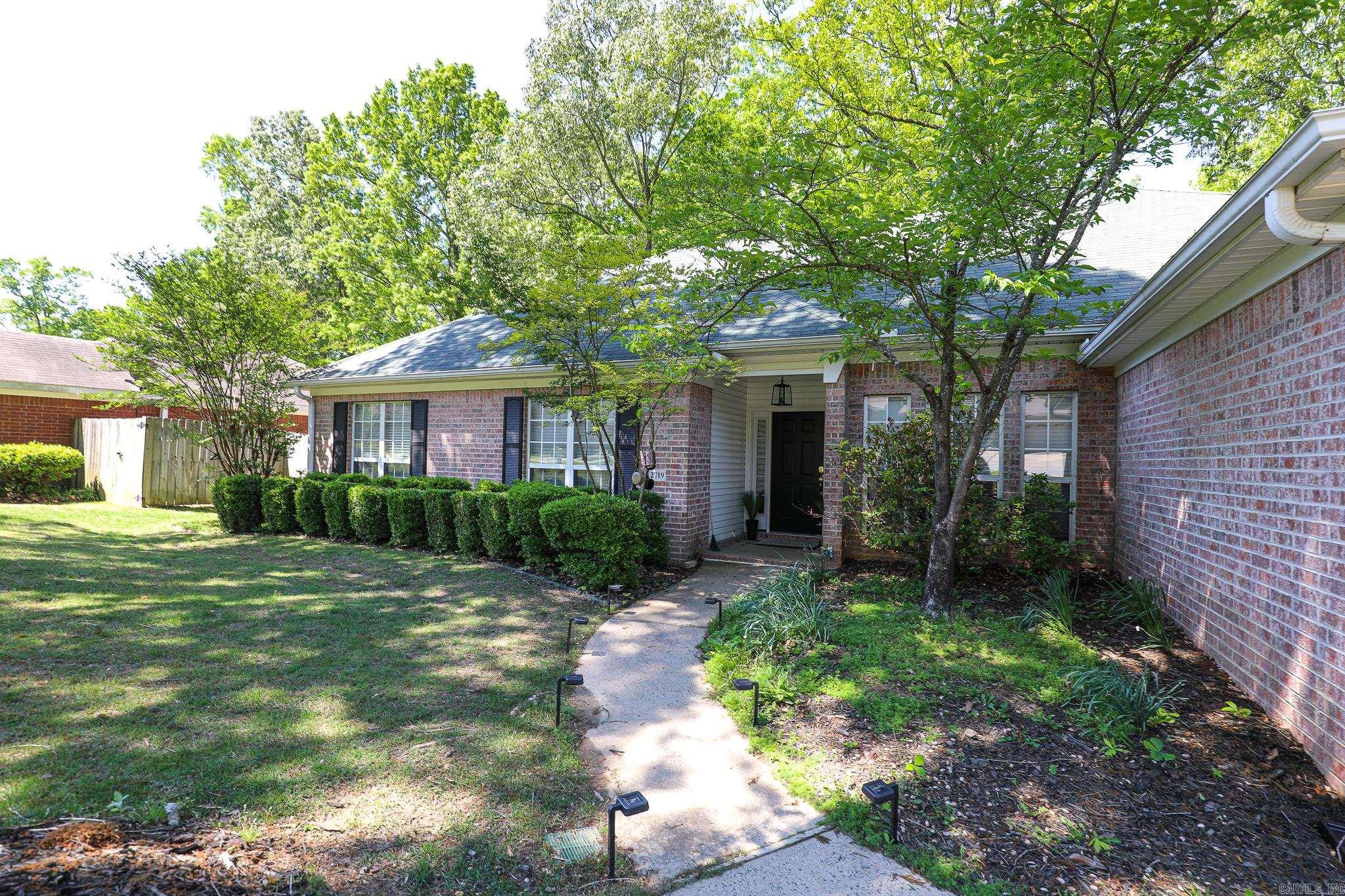 ROLLING BROOK - Residential