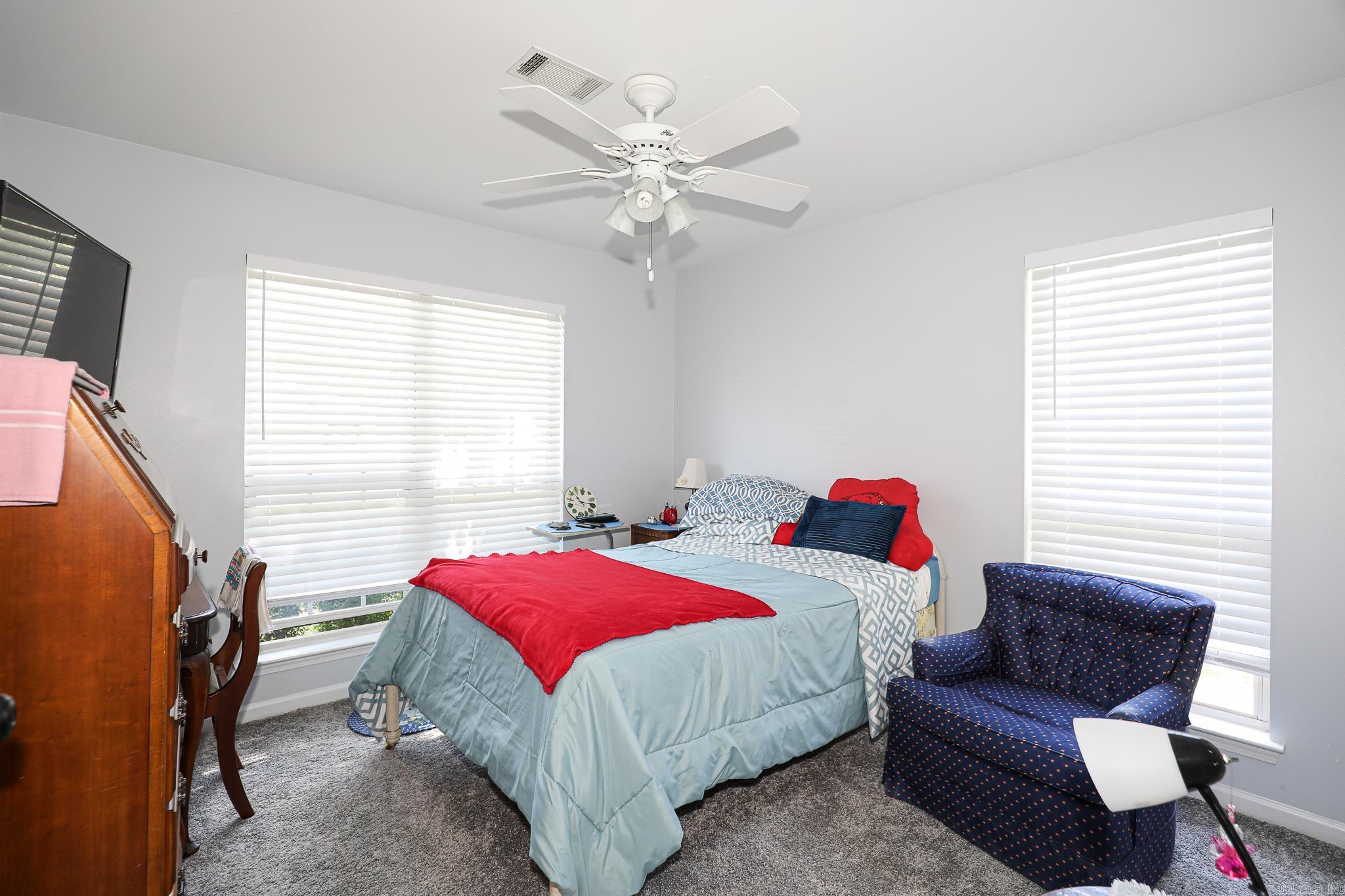 ROLLING BROOK - Residential