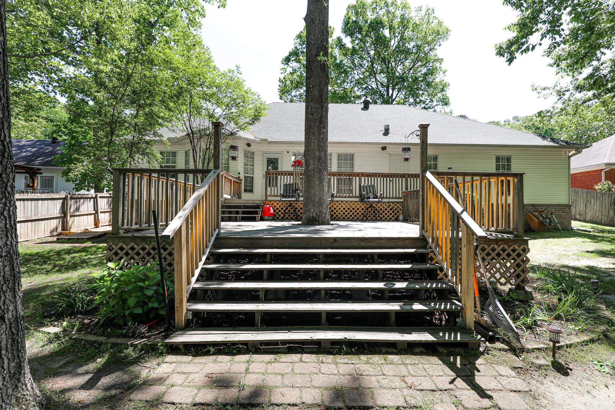 ROLLING BROOK - Residential