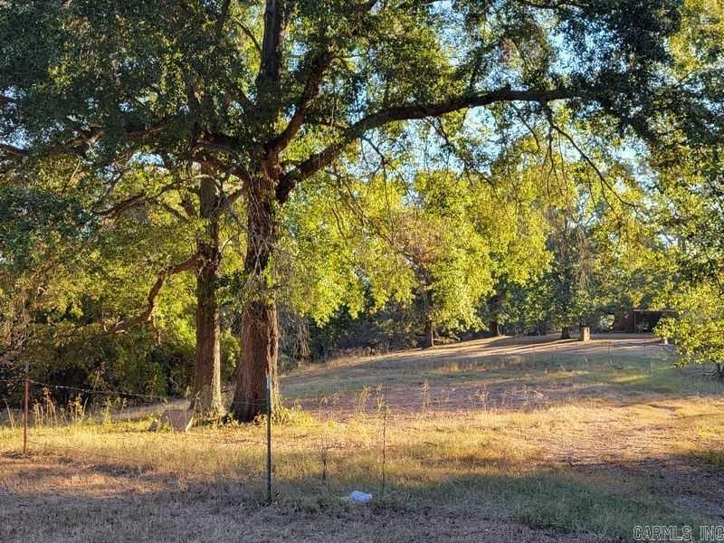 Located in Greenbrier School District, this beautiful 3-acre property is ready for your dream home. A cleared building site is already in place with septic and electric on site, offering a head start on construction. Plenty of opportunity to move building location if desired. Must see to appreciate the secluded setting and peaceful views this land provides.