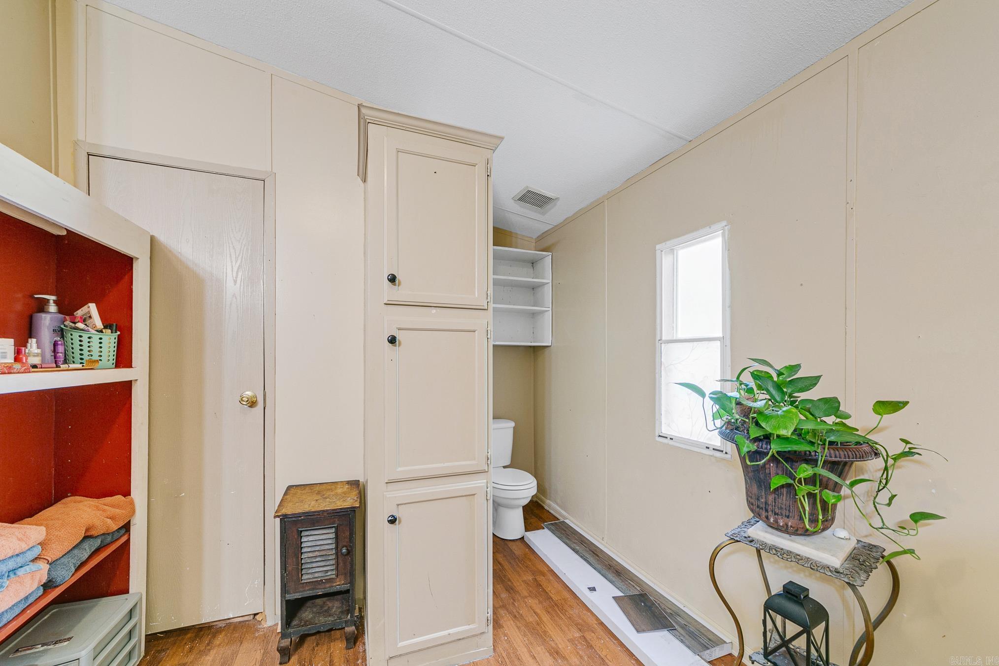 SHADY VALLEY - Residential