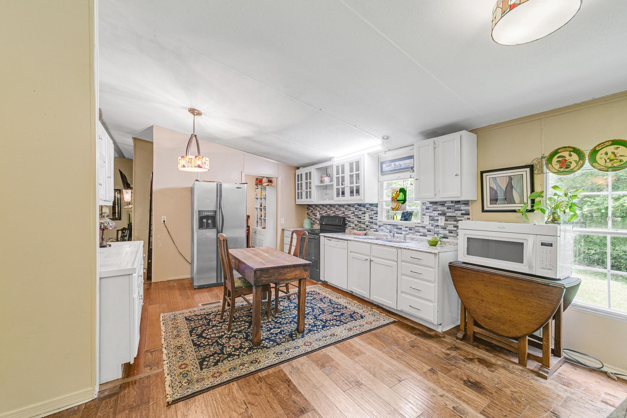 SHADY VALLEY - Residential