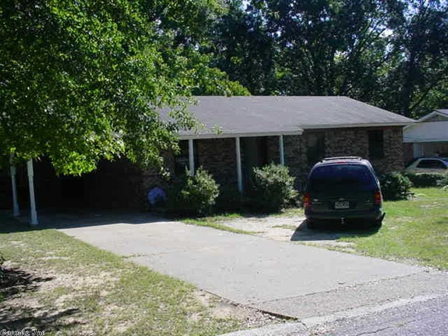 Excellent rental unit or first time home buyer!  New carpet! Kitchen-dining area, central heat/air, carport, fenced  back yard. See Agents remarks.