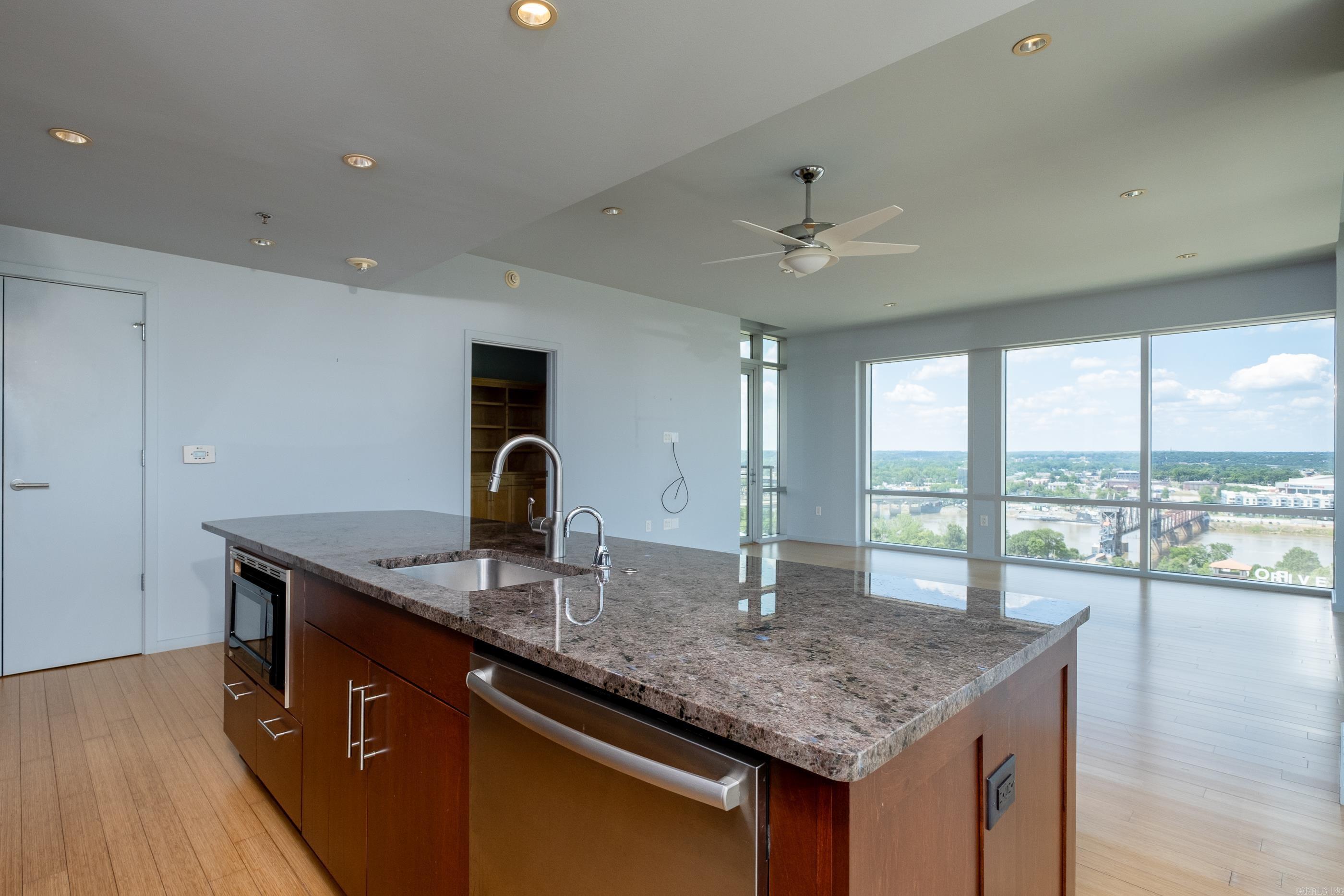 River Market Tower - Residential