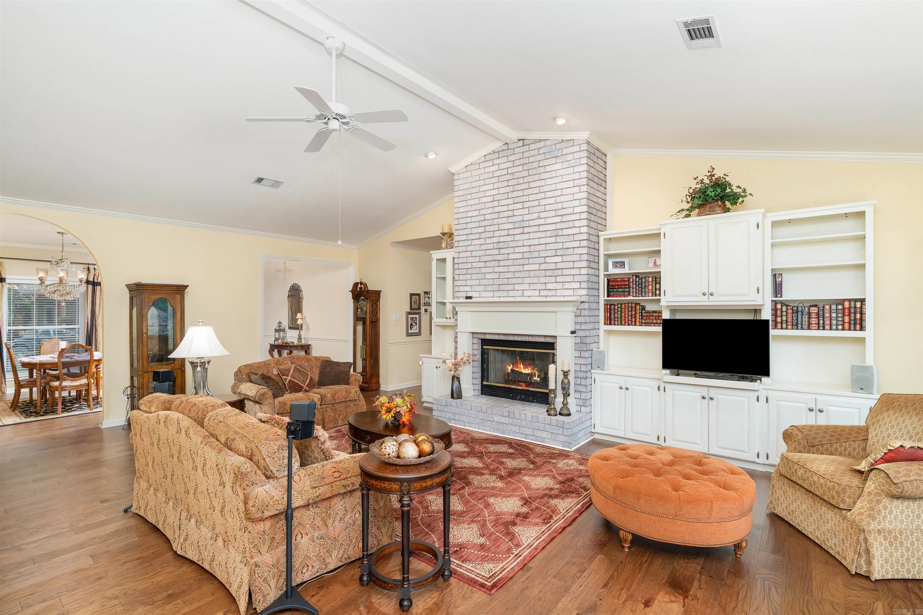 Lake Hamilton Outside - Residential