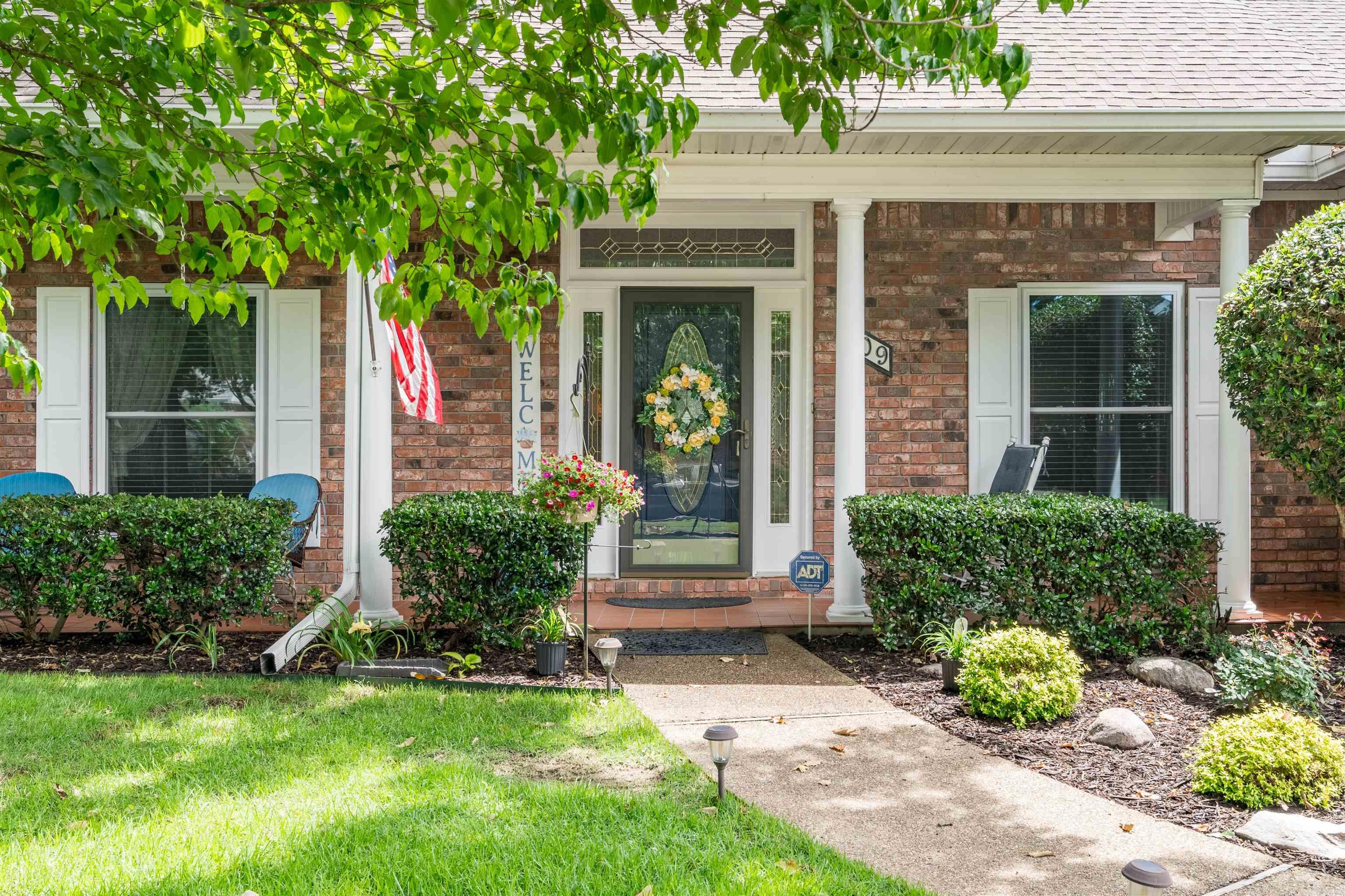 Lake Hamilton Outside - Residential